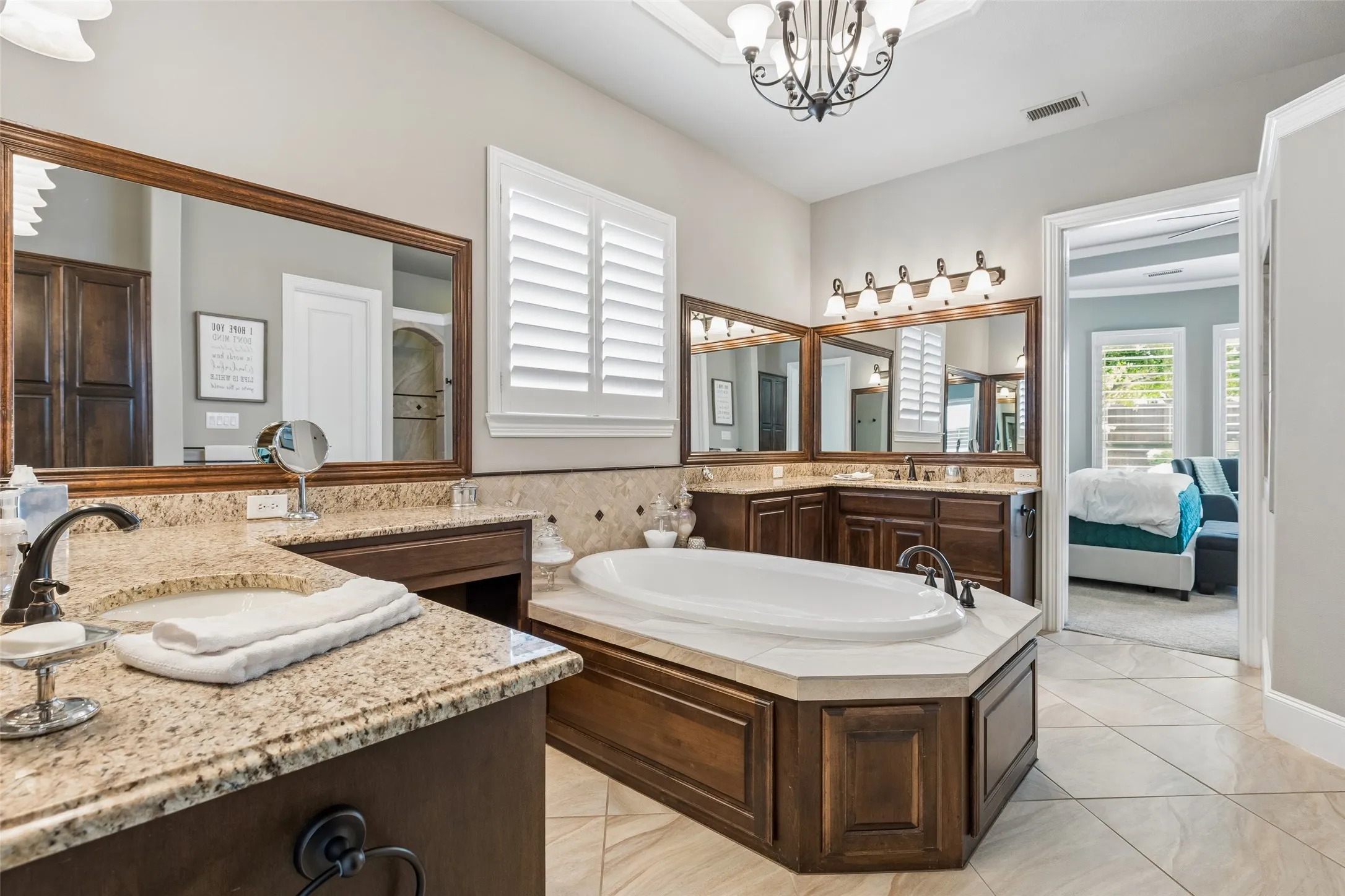 Single Family Residence For Sale in Collin County , 1530 Stillhouse Hollow Drive, Prosper, Texas 75078, 4 Bedroom, 5 Bathroom, 3 Garage spaces, 4,002 Sqft, built in 2014, mls#21391507, Real Estate Agent in Prosper, Homes For Sale in Collin county, Homes For Sale in Prosper, Realtor in Prosper Texas, Real Estate Brokerage Independent Realty Texas, Luminita Cordes Realtor