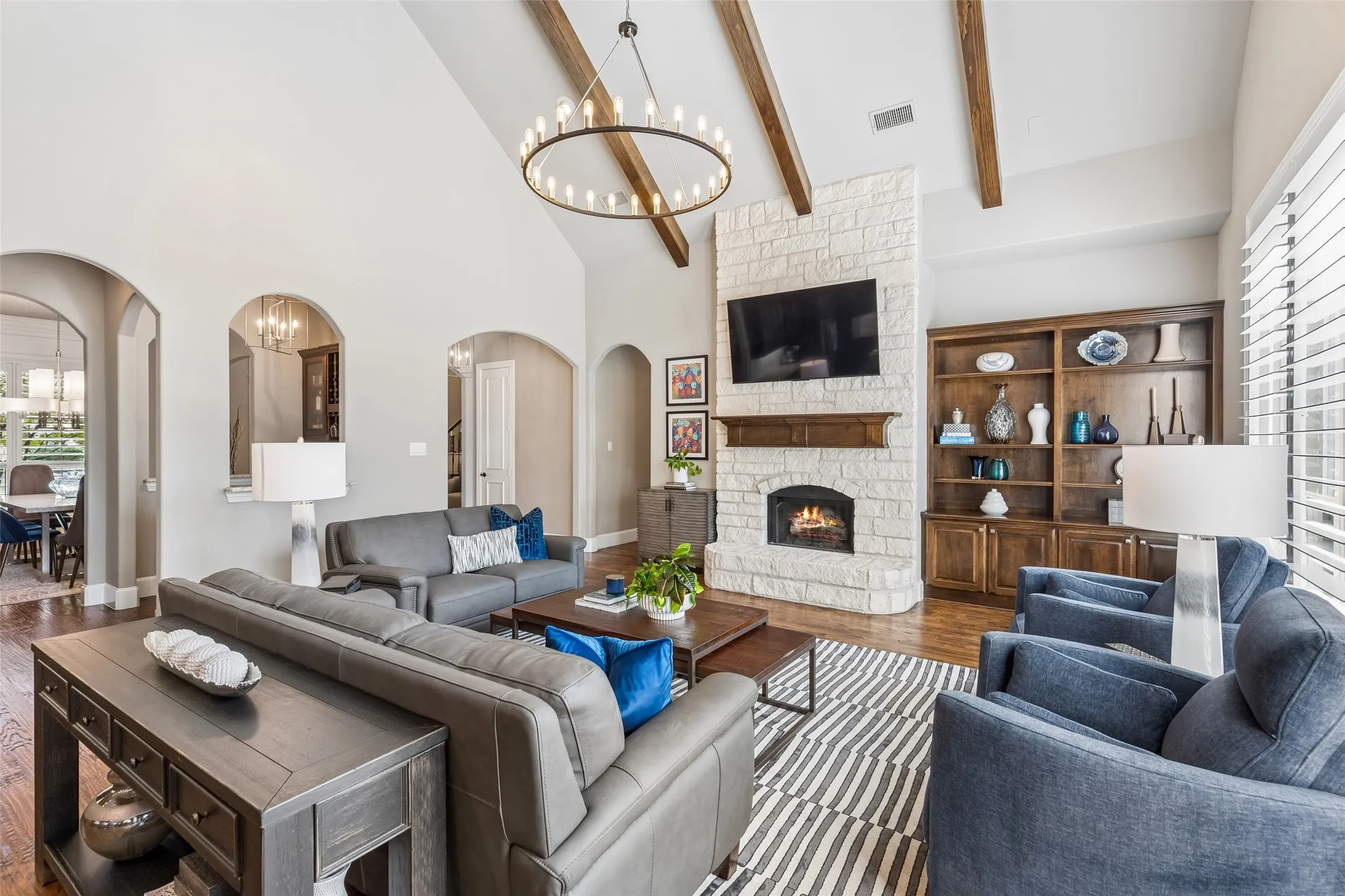 Single Family Residence For Sale in Collin County , 1530 Stillhouse Hollow Drive, Prosper, Texas 75078, 4 Bedroom, 5 Bathroom, 3 Garage spaces, 4,002 Sqft, built in 2014, mls#21391507, Real Estate Agent in Prosper, Homes For Sale in Collin county, Homes For Sale in Prosper, Realtor in Prosper Texas, Real Estate Brokerage Independent Realty Texas, Luminita Cordes Realtor