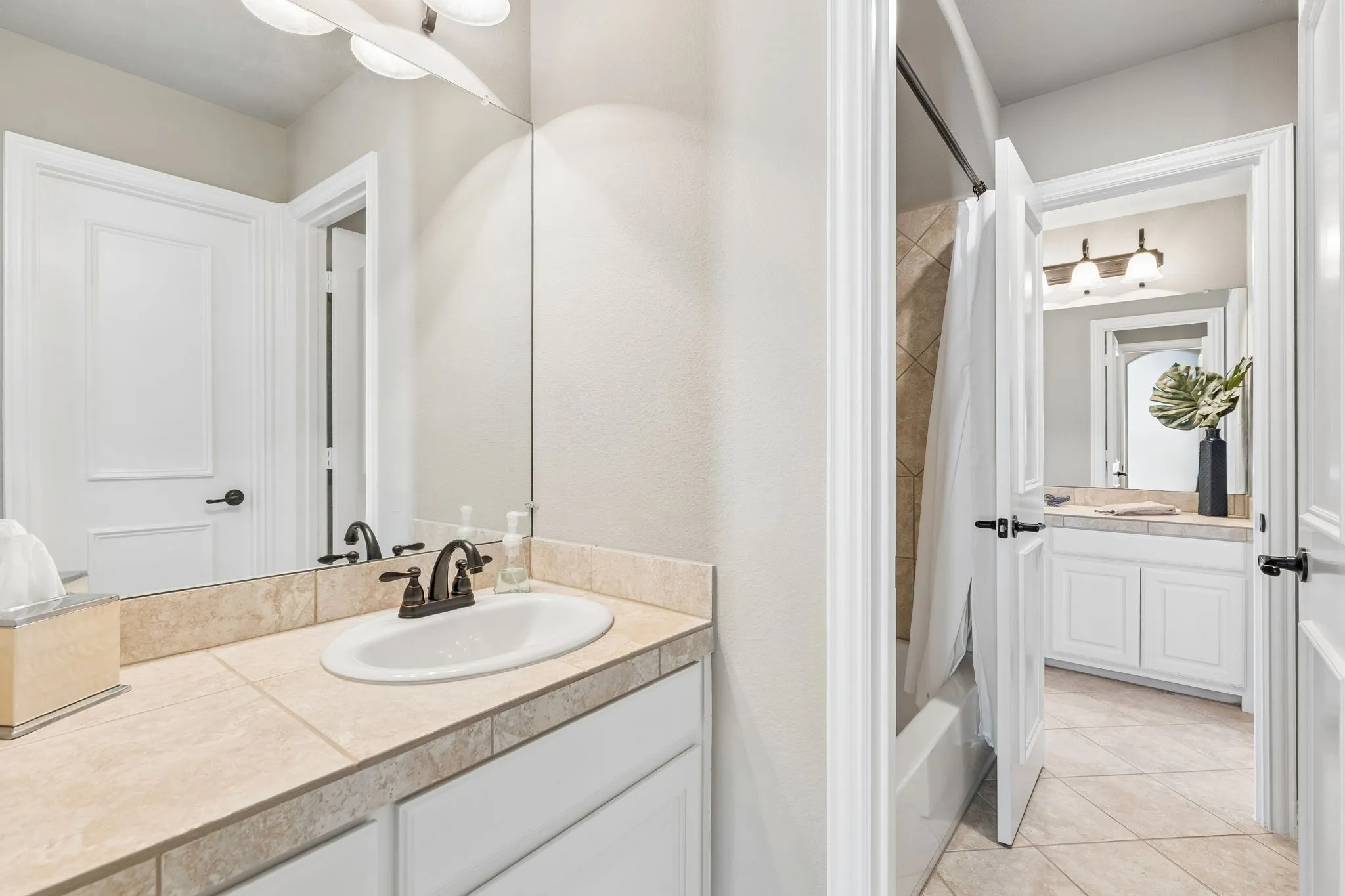 Single Family Residence For Sale in Collin County , 1530 Stillhouse Hollow Drive, Prosper, Texas 75078, 4 Bedroom, 5 Bathroom, 3 Garage spaces, 4,002 Sqft, built in 2014, mls#21391507, Real Estate Agent in Prosper, Homes For Sale in Collin county, Homes For Sale in Prosper, Realtor in Prosper Texas, Real Estate Brokerage Independent Realty Texas, Luminita Cordes Realtor