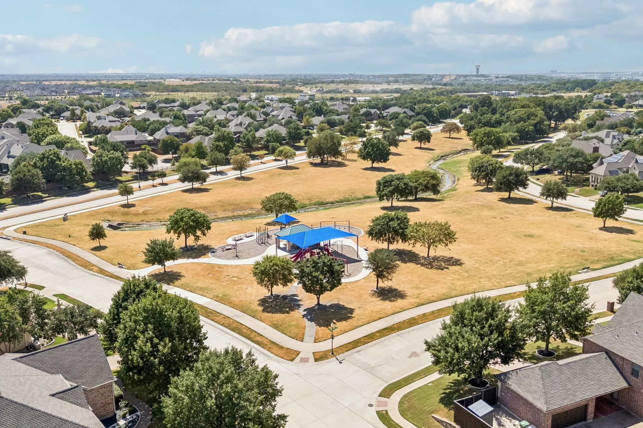 Single Family Residence For Sale in Collin County , 1530 Stillhouse Hollow Drive, Prosper, Texas 75078, 4 Bedroom, 5 Bathroom, 3 Garage spaces, 4,002 Sqft, built in 2014, mls#21391507, Real Estate Agent in Prosper, Homes For Sale in Collin county, Homes For Sale in Prosper, Realtor in Prosper Texas, Real Estate Brokerage Independent Realty Texas, Luminita Cordes Realtor