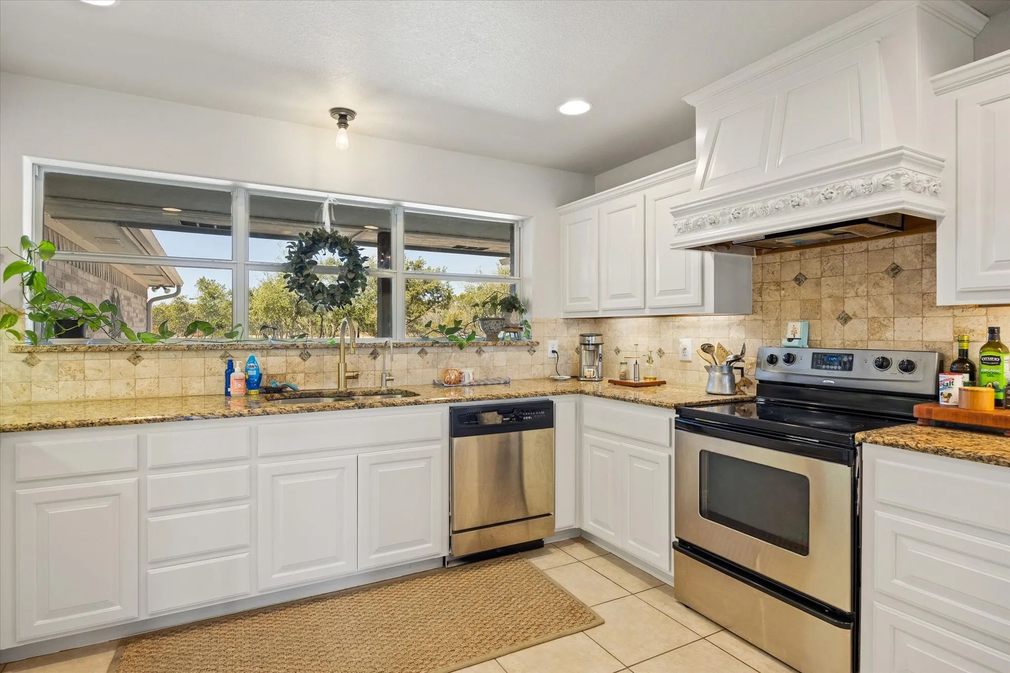 Single Family Residence For Sale in Erath County , 4865 Compass Way, Bluff Dale, Texas 76433, 4 Bedroom, 3 Bathroom, 4 Garage spaces, 2,415 Sqft, built in 2006, mls#21390642, Real Estate Agent in Bluff Dale, Homes For Sale in Erath county, Homes For Sale in Bluff Dale, Realtor in Bluff Dale Texas, Real Estate Brokerage Independent Realty Texas, Luminita Cordes Realtor
