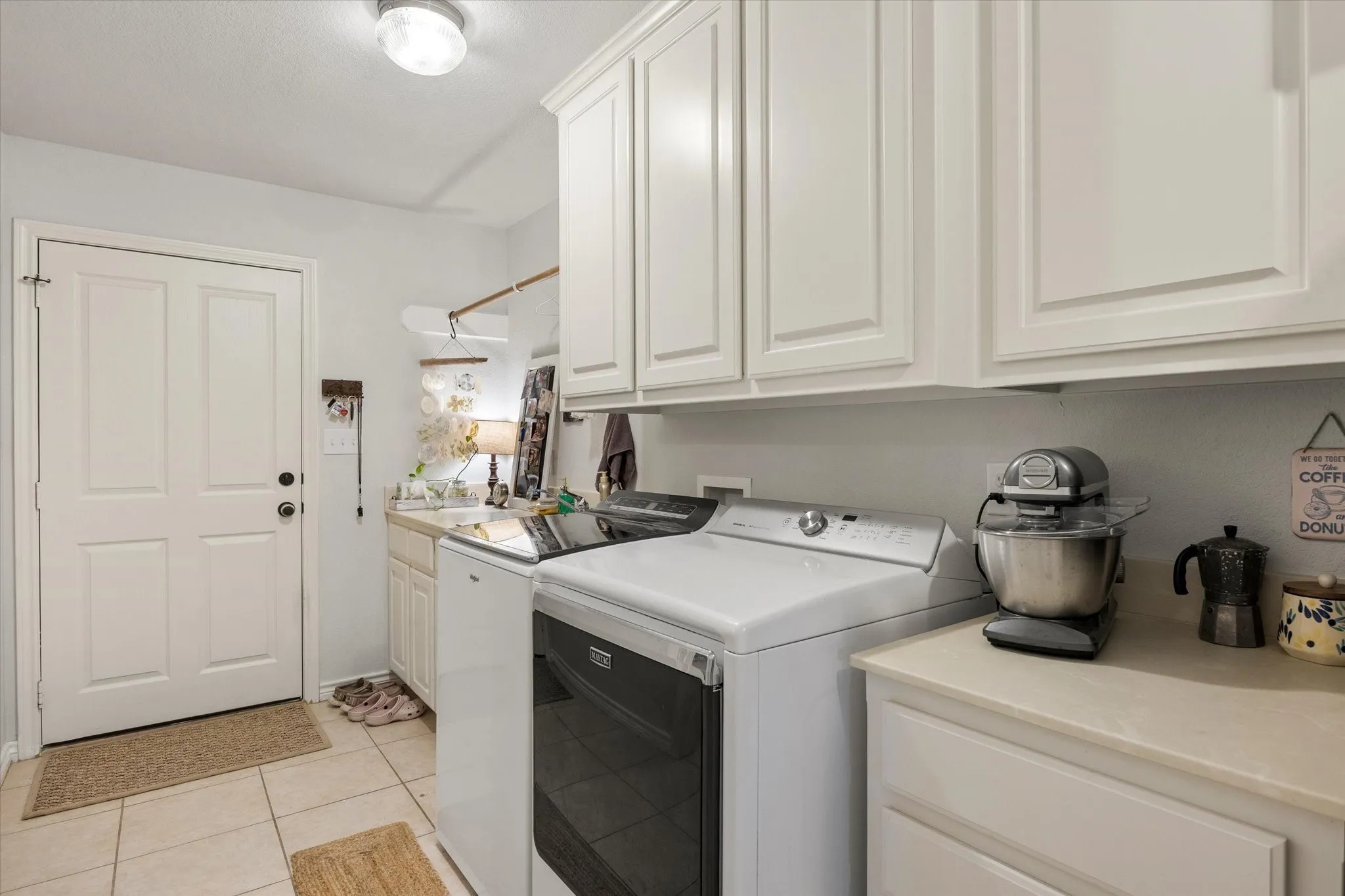 Single Family Residence For Sale in Erath County , 4865 Compass Way, Bluff Dale, Texas 76433, 4 Bedroom, 3 Bathroom, 4 Garage spaces, 2,415 Sqft, built in 2006, mls#21390642, Real Estate Agent in Bluff Dale, Homes For Sale in Erath county, Homes For Sale in Bluff Dale, Realtor in Bluff Dale Texas, Real Estate Brokerage Independent Realty Texas, Luminita Cordes Realtor