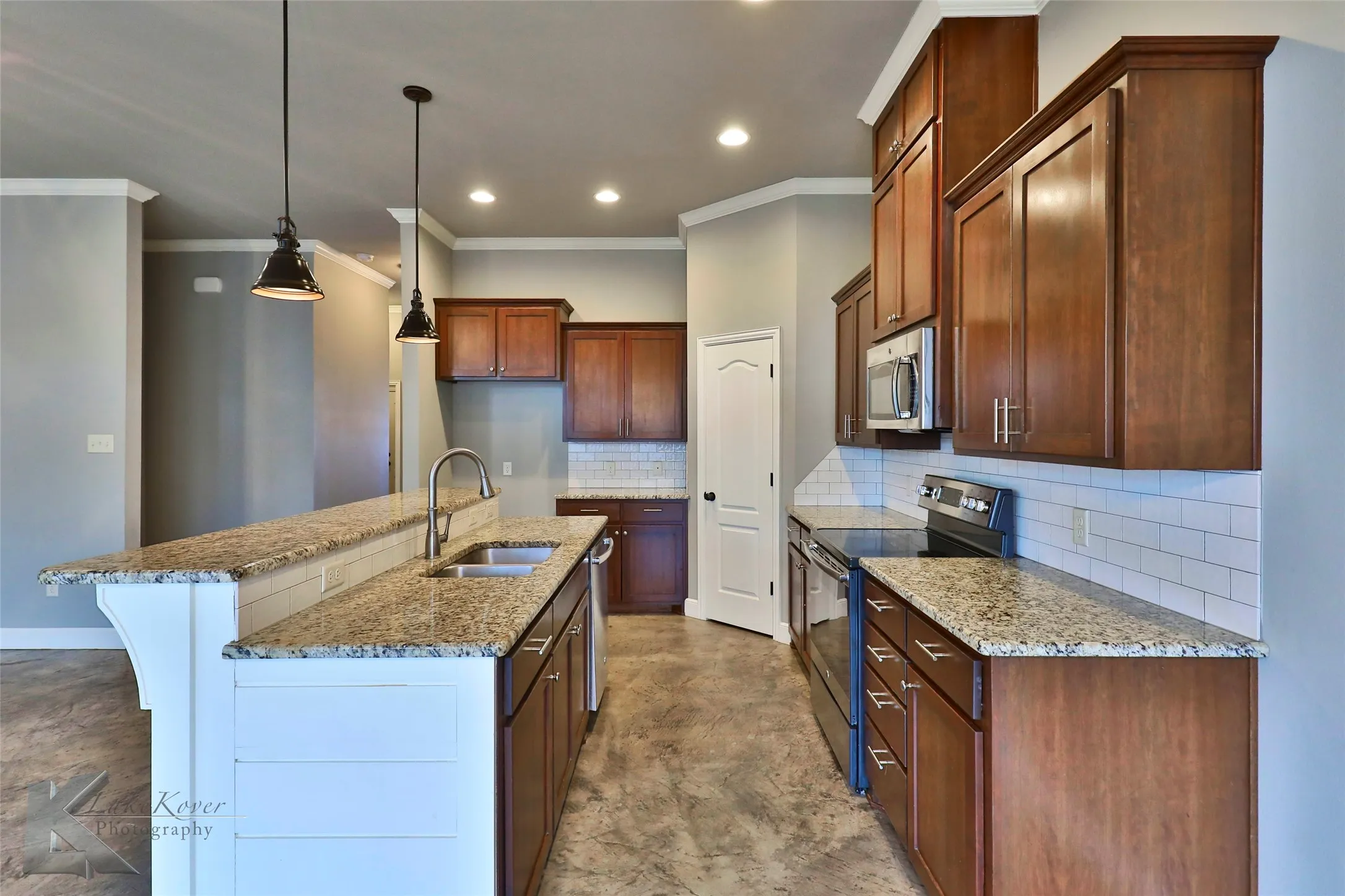 Duplex For Rent in Taylor County , 3812 Carrera Lane, Abilene, Texas 79602, 3 Bedroom, 2 Bathroom, 2 Garage spaces, 1,460 Sqft, built in 2016, mls#21392895, Real Estate Agent in Abilene, Homes For Rent in Taylor county, Homes For Rent in Abilene, Realtor in Abilene Texas, Real Estate Brokerage Independent Realty Texas, Luminita Cordes Realtor