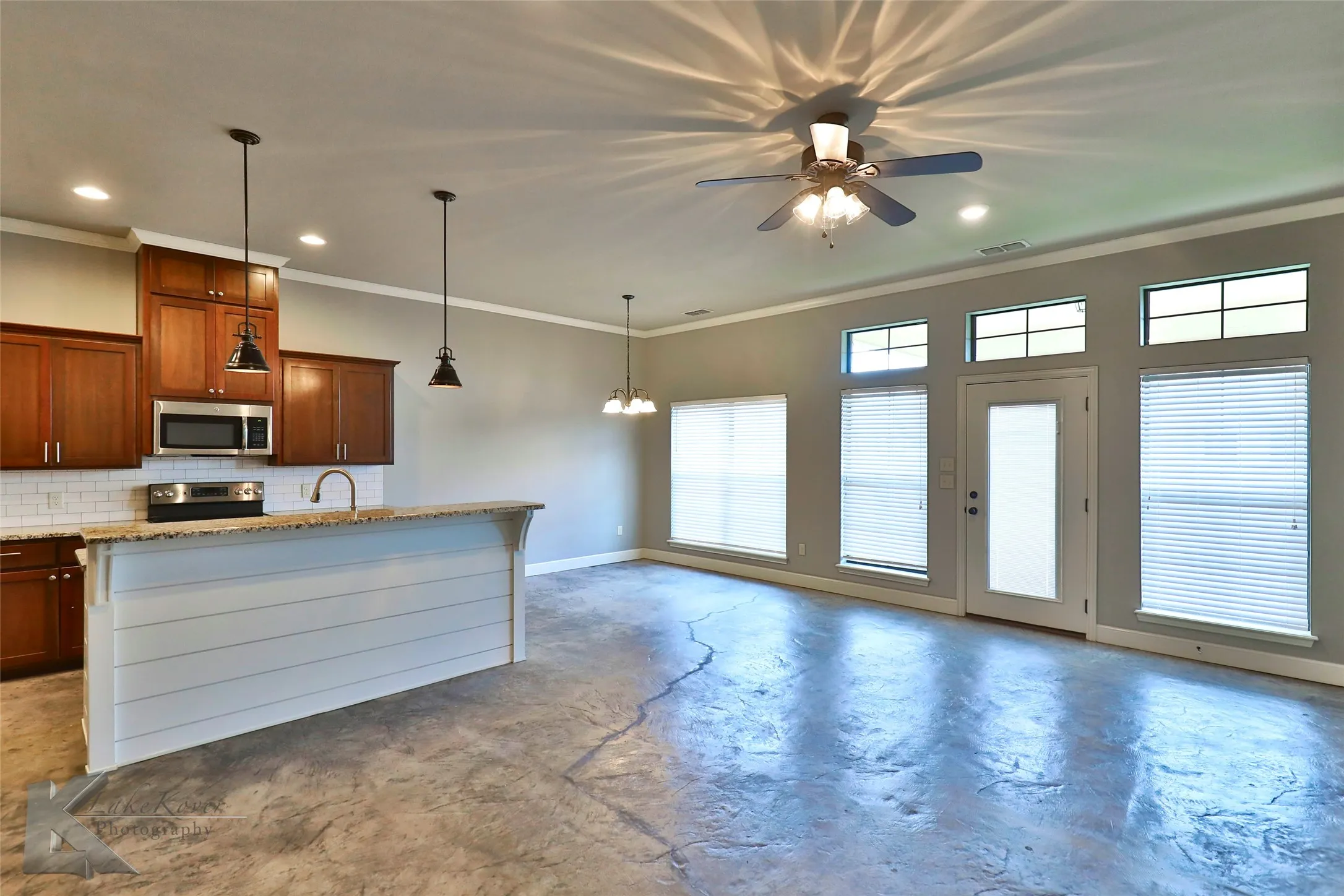 Duplex For Rent in Taylor County , 3812 Carrera Lane, Abilene, Texas 79602, 3 Bedroom, 2 Bathroom, 2 Garage spaces, 1,460 Sqft, built in 2016, mls#21392895, Real Estate Agent in Abilene, Homes For Rent in Taylor county, Homes For Rent in Abilene, Realtor in Abilene Texas, Real Estate Brokerage Independent Realty Texas, Luminita Cordes Realtor