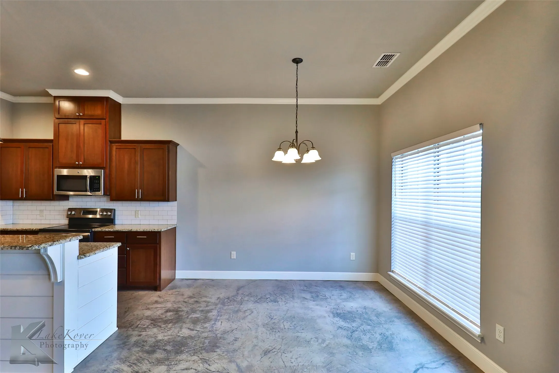 Duplex For Rent in Taylor County , 3812 Carrera Lane, Abilene, Texas 79602, 3 Bedroom, 2 Bathroom, 2 Garage spaces, 1,460 Sqft, built in 2016, mls#21392895, Real Estate Agent in Abilene, Homes For Rent in Taylor county, Homes For Rent in Abilene, Realtor in Abilene Texas, Real Estate Brokerage Independent Realty Texas, Luminita Cordes Realtor