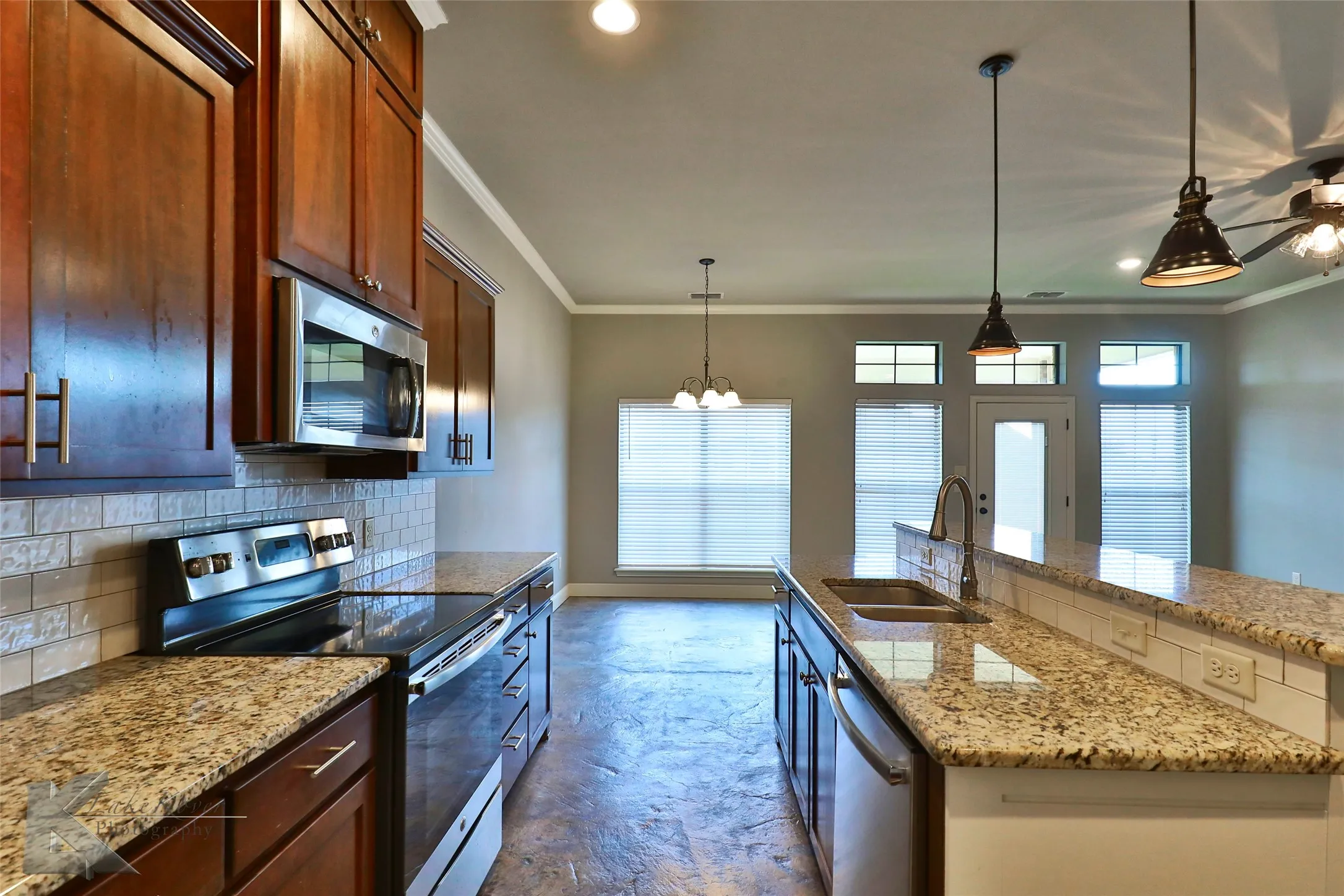 Duplex For Rent in Taylor County , 3812 Carrera Lane, Abilene, Texas 79602, 3 Bedroom, 2 Bathroom, 2 Garage spaces, 1,460 Sqft, built in 2016, mls#21392895, Real Estate Agent in Abilene, Homes For Rent in Taylor county, Homes For Rent in Abilene, Realtor in Abilene Texas, Real Estate Brokerage Independent Realty Texas, Luminita Cordes Realtor