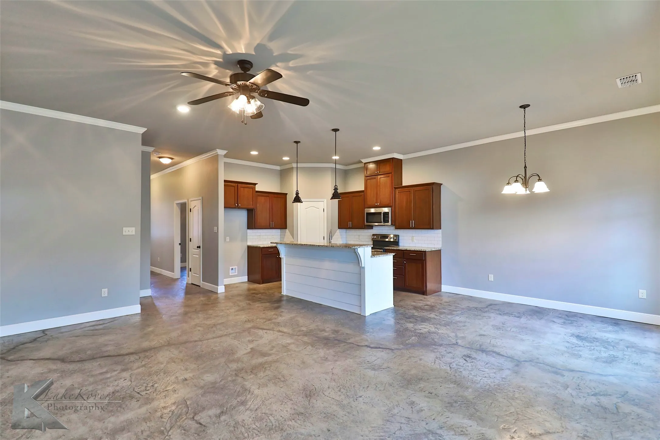 Duplex For Rent in Taylor County , 3812 Carrera Lane, Abilene, Texas 79602, 3 Bedroom, 2 Bathroom, 2 Garage spaces, 1,460 Sqft, built in 2016, mls#21392895, Real Estate Agent in Abilene, Homes For Rent in Taylor county, Homes For Rent in Abilene, Realtor in Abilene Texas, Real Estate Brokerage Independent Realty Texas, Luminita Cordes Realtor