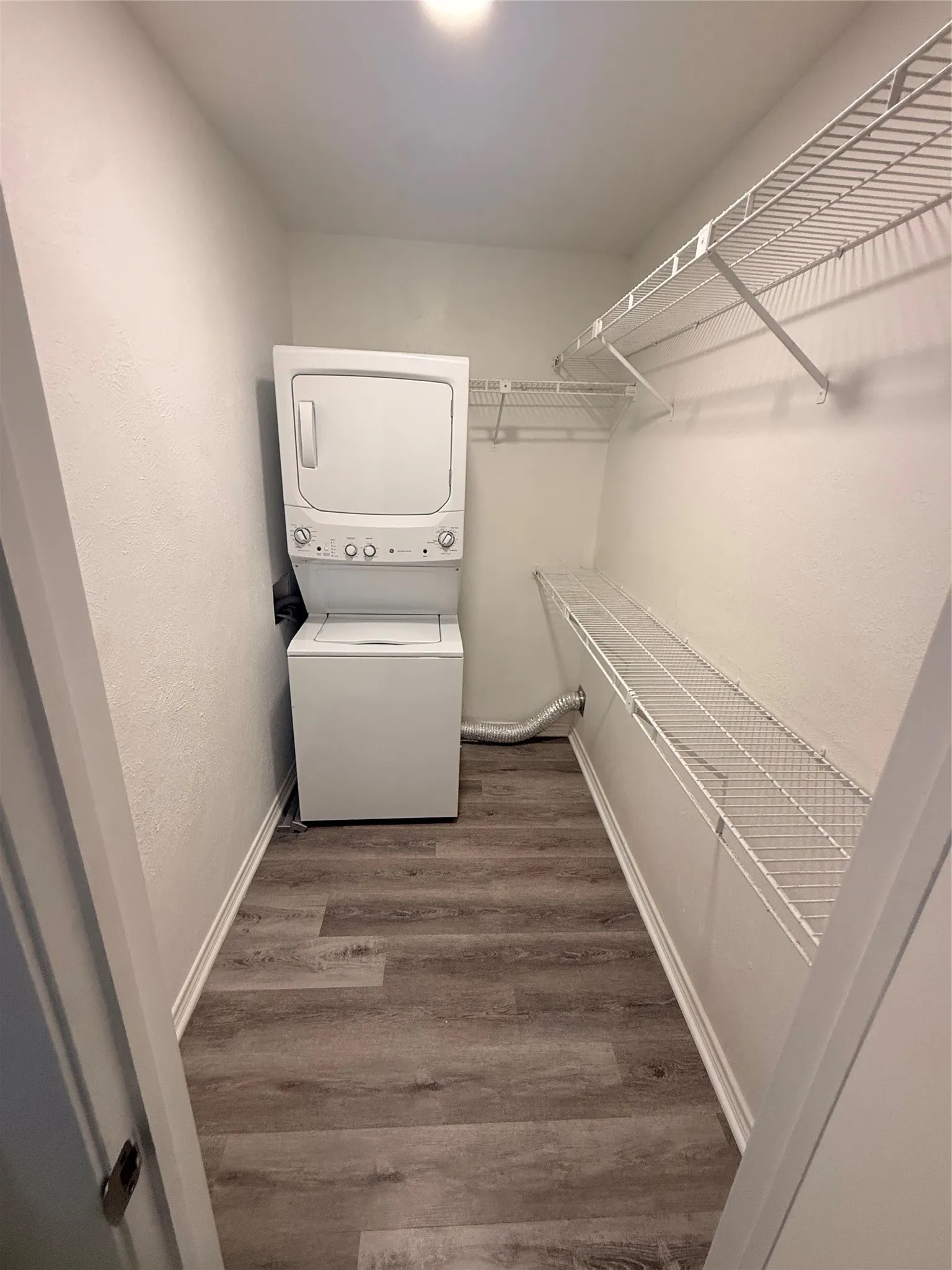 Condominium For Rent in Dallas County , 3925 Inwood Road 2016, Dallas, Texas 75209, 2 Bedroom, 2 Bathroom, Garage spaces, 860 Sqft, built in 1983, mls#21388239, Real Estate Agent in Dallas, Homes For Rent in Dallas county, Homes For Rent in Dallas, Realtor in Dallas Texas, Real Estate Brokerage Independent Realty Texas, Luminita Cordes Realtor
