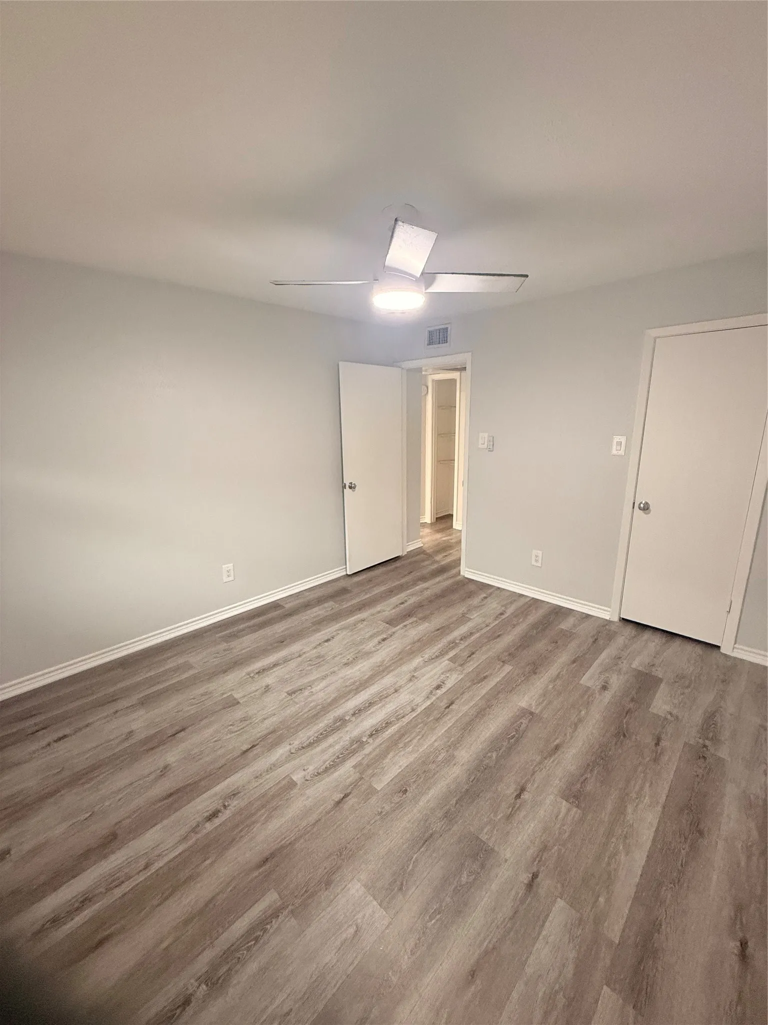 Condominium For Rent in Dallas County , 3925 Inwood Road 2016, Dallas, Texas 75209, 2 Bedroom, 2 Bathroom, Garage spaces, 860 Sqft, built in 1983, mls#21388239, Real Estate Agent in Dallas, Homes For Rent in Dallas county, Homes For Rent in Dallas, Realtor in Dallas Texas, Real Estate Brokerage Independent Realty Texas, Luminita Cordes Realtor