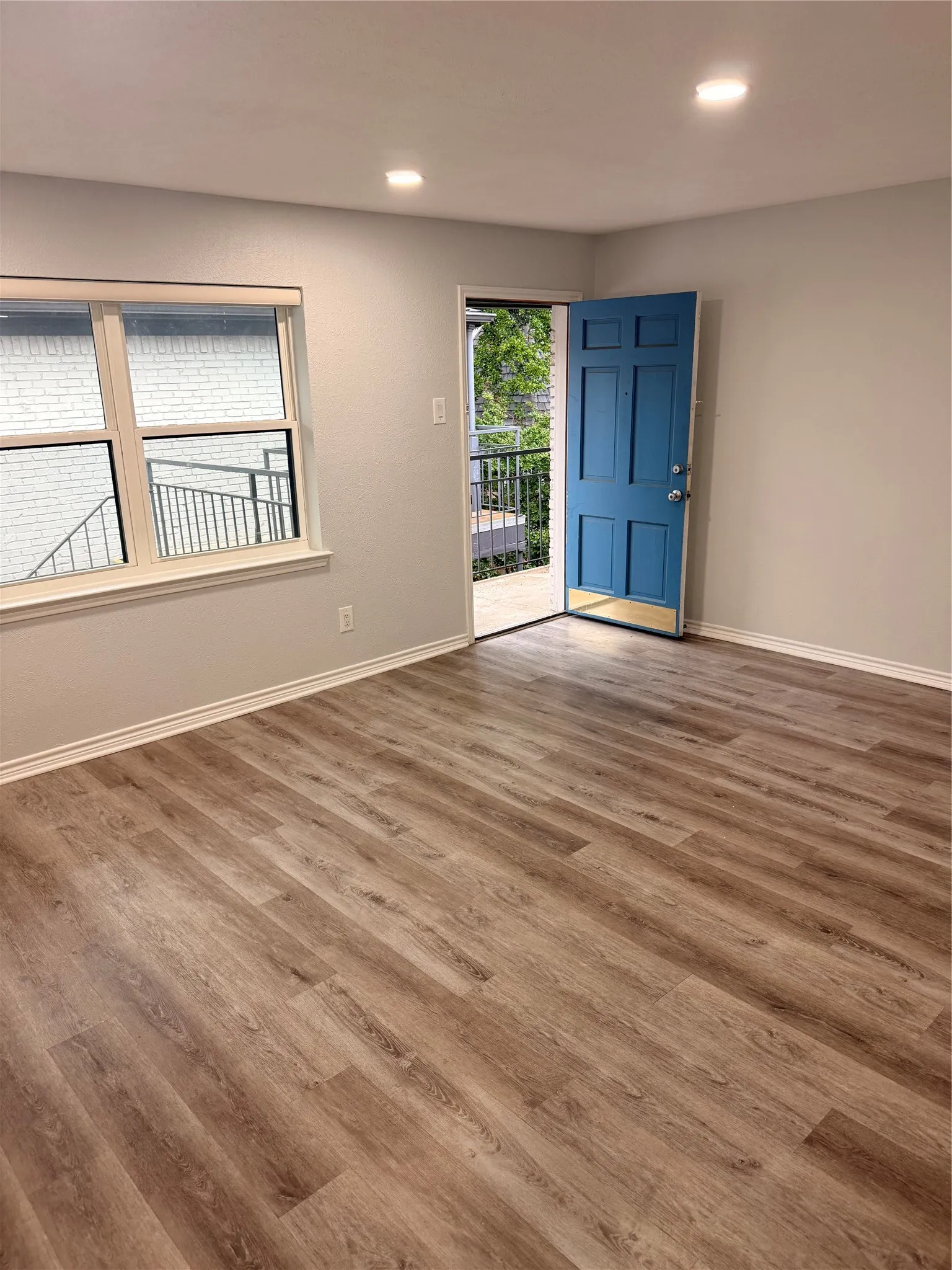 Condominium For Rent in Dallas County , 3925 Inwood Road 2016, Dallas, Texas 75209, 2 Bedroom, 2 Bathroom, Garage spaces, 860 Sqft, built in 1983, mls#21388239, Real Estate Agent in Dallas, Homes For Rent in Dallas county, Homes For Rent in Dallas, Realtor in Dallas Texas, Real Estate Brokerage Independent Realty Texas, Luminita Cordes Realtor