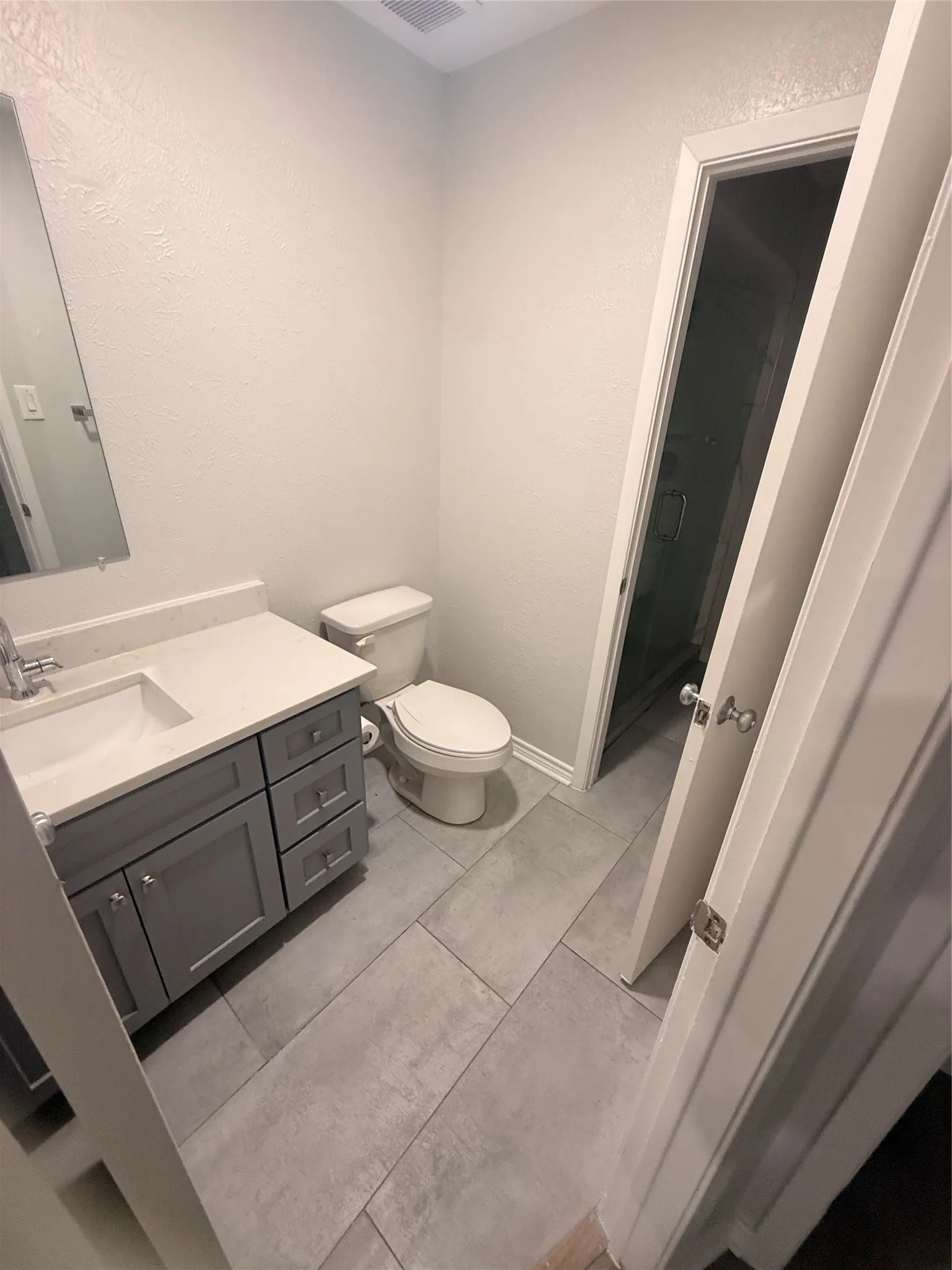 Condominium For Rent in Dallas County , 3925 Inwood Road 2016, Dallas, Texas 75209, 2 Bedroom, 2 Bathroom, Garage spaces, 860 Sqft, built in 1983, mls#21388239, Real Estate Agent in Dallas, Homes For Rent in Dallas county, Homes For Rent in Dallas, Realtor in Dallas Texas, Real Estate Brokerage Independent Realty Texas, Luminita Cordes Realtor