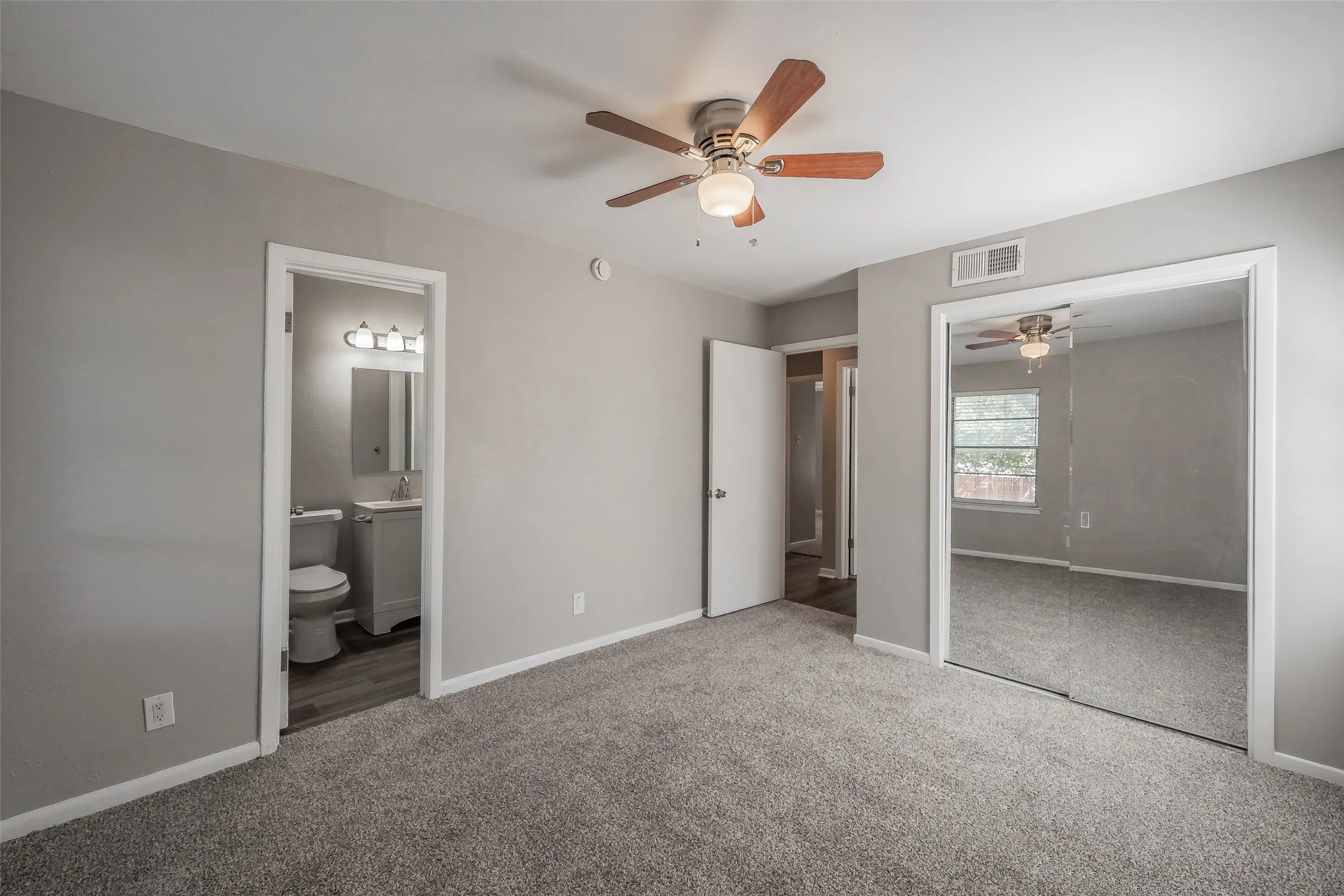 Single Family Residence For Sale in Tarrant County , 3562 Paint Trail, Fort Worth, Texas 76116, 3 Bedroom, 2 Bathroom, 1 Garage spaces, 1,209 Sqft, built in 1959, mls#21392941, Real Estate Agent in Fort Worth, Homes For Sale in Tarrant county, Homes For Sale in Fort Worth, Realtor in Fort Worth Texas, Real Estate Brokerage Independent Realty Texas, Luminita Cordes Realtor