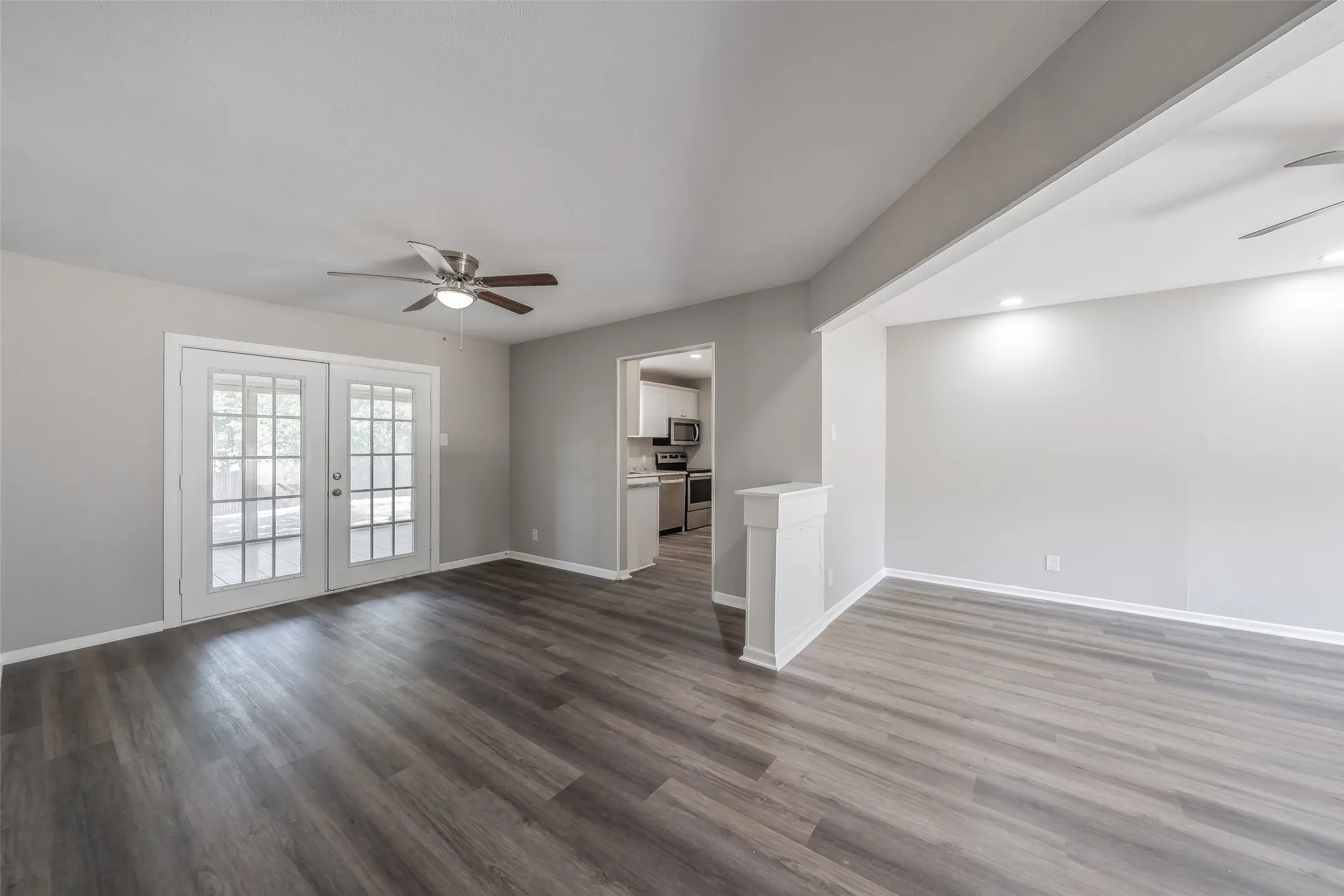 Single Family Residence For Sale in Tarrant County , 3562 Paint Trail, Fort Worth, Texas 76116, 3 Bedroom, 2 Bathroom, 1 Garage spaces, 1,209 Sqft, built in 1959, mls#21392941, Real Estate Agent in Fort Worth, Homes For Sale in Tarrant county, Homes For Sale in Fort Worth, Realtor in Fort Worth Texas, Real Estate Brokerage Independent Realty Texas, Luminita Cordes Realtor
