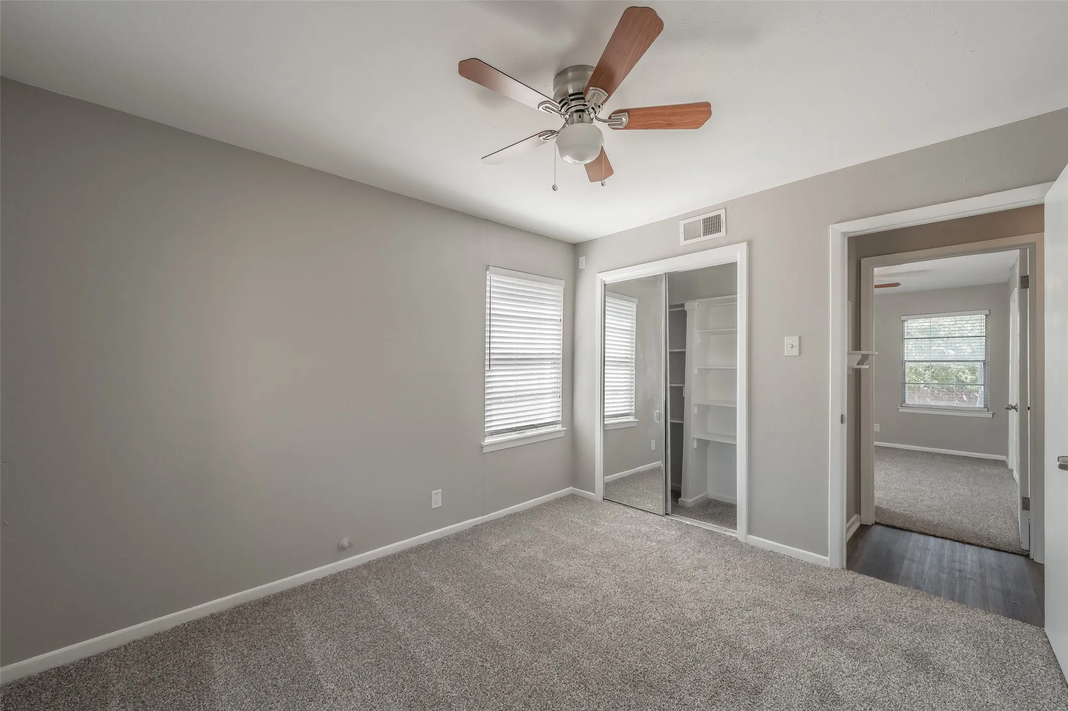 Single Family Residence For Sale in Tarrant County , 3562 Paint Trail, Fort Worth, Texas 76116, 3 Bedroom, 2 Bathroom, 1 Garage spaces, 1,209 Sqft, built in 1959, mls#21392941, Real Estate Agent in Fort Worth, Homes For Sale in Tarrant county, Homes For Sale in Fort Worth, Realtor in Fort Worth Texas, Real Estate Brokerage Independent Realty Texas, Luminita Cordes Realtor