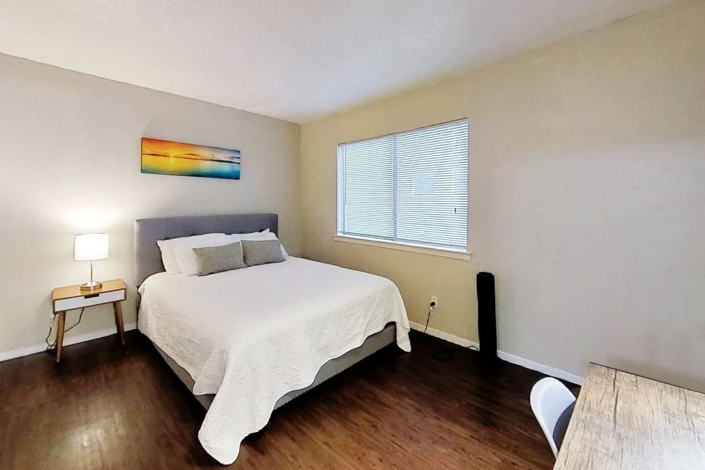 Apartment For Rent in Dallas County , 4040 Brown Street 8, Dallas, Texas 75219, 1 Bedroom, 1 Bathroom, Garage spaces, 550 Sqft, built in 1974, mls#21392956, Real Estate Agent in Dallas, Homes For Rent in Dallas county, Homes For Rent in Dallas, Realtor in Dallas Texas, Real Estate Brokerage Independent Realty Texas, Luminita Cordes Realtor