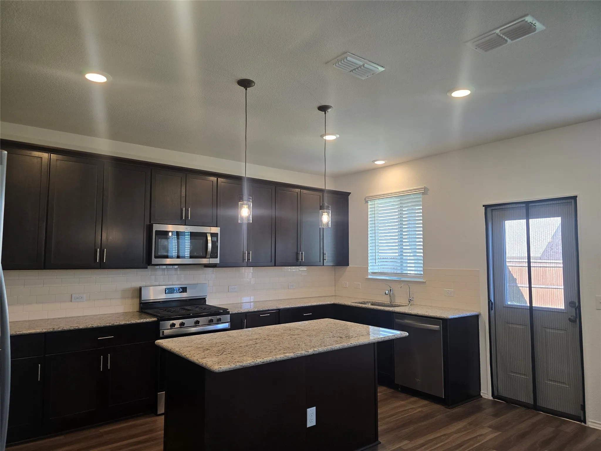 Single Family Residence For Rent in Collin County , 906 Cottontail Drive, Princeton, Texas 75407, 4 Bedroom, 3 Bathroom, 2 Garage spaces, 2,617 Sqft, built in 2023, mls#21392938, Real Estate Agent in Princeton, Homes For Rent in Collin county, Homes For Rent in Princeton, Realtor in Princeton Texas, Real Estate Brokerage Independent Realty Texas, Luminita Cordes Realtor
