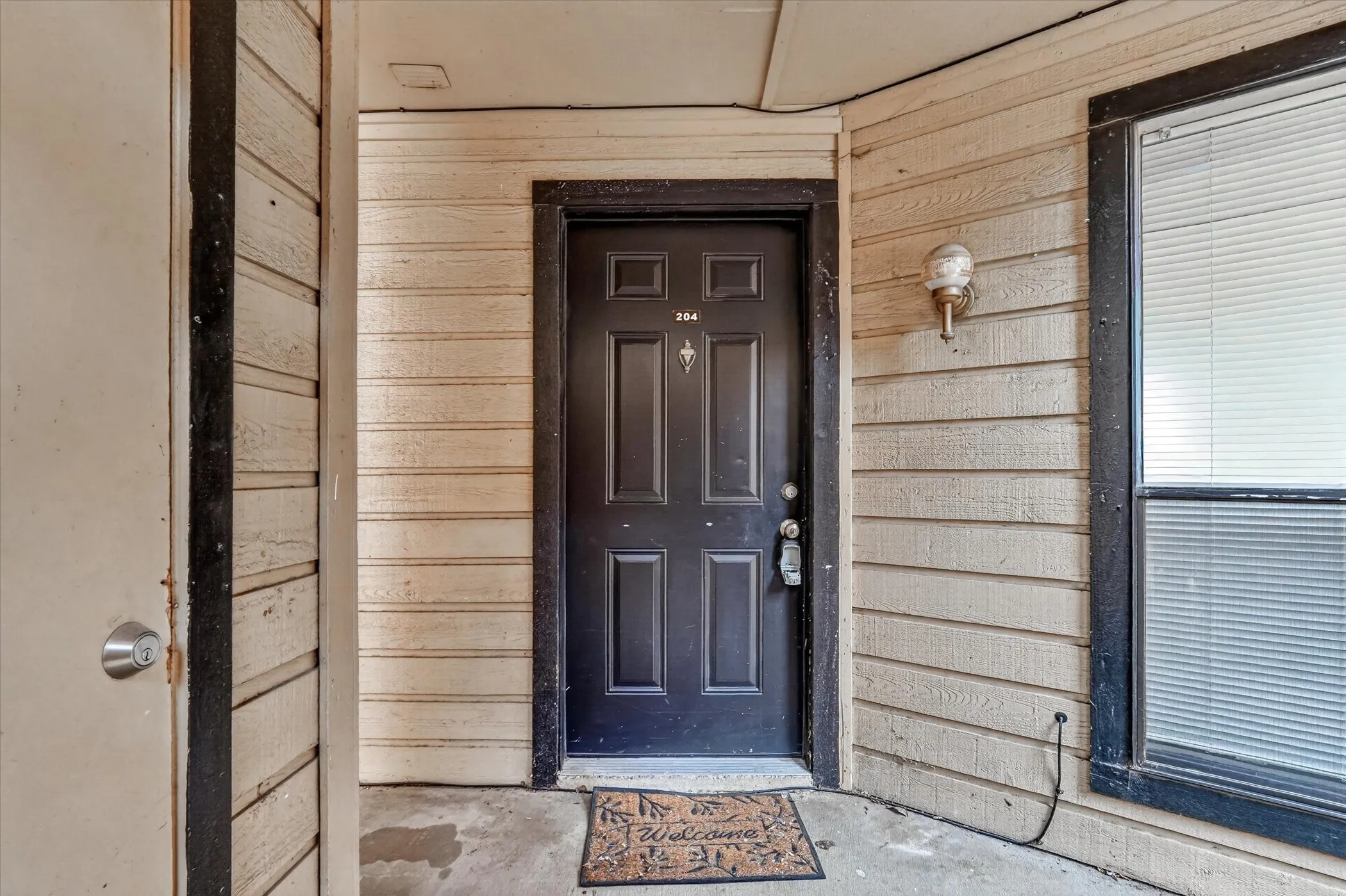 Condominium For Sale in Dallas County , 3022 Forest Lane 204, Dallas, Texas 75234, 1 Bedroom, 1 Bathroom, Garage spaces, 475 Sqft, built in 1982, mls#21392945, Real Estate Agent in Dallas, Homes For Sale in Dallas county, Homes For Sale in Dallas, Realtor in Dallas Texas, Real Estate Brokerage Independent Realty Texas, Luminita Cordes Realtor