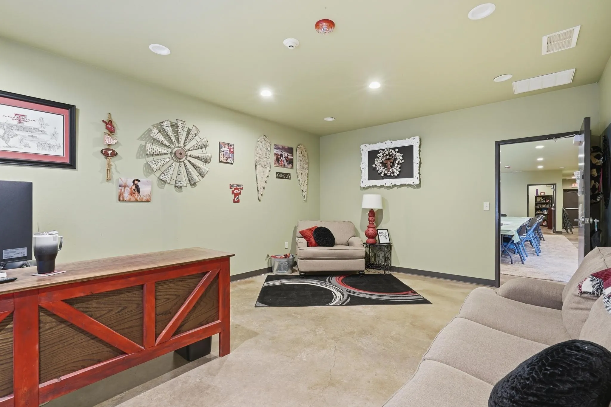 Office For Rent in Taylor County , 2769 S Treadaway Boulevard, Abilene, Texas 79602, 0, 0, Garage spaces, 0 Sqft, built in 2017, mls#21392971, Real Estate Agent in Abilene, Homes For Rent in Taylor county, Homes For Rent in Abilene, Realtor in Abilene Texas, Real Estate Brokerage Independent Realty Texas, Luminita Cordes Realtor