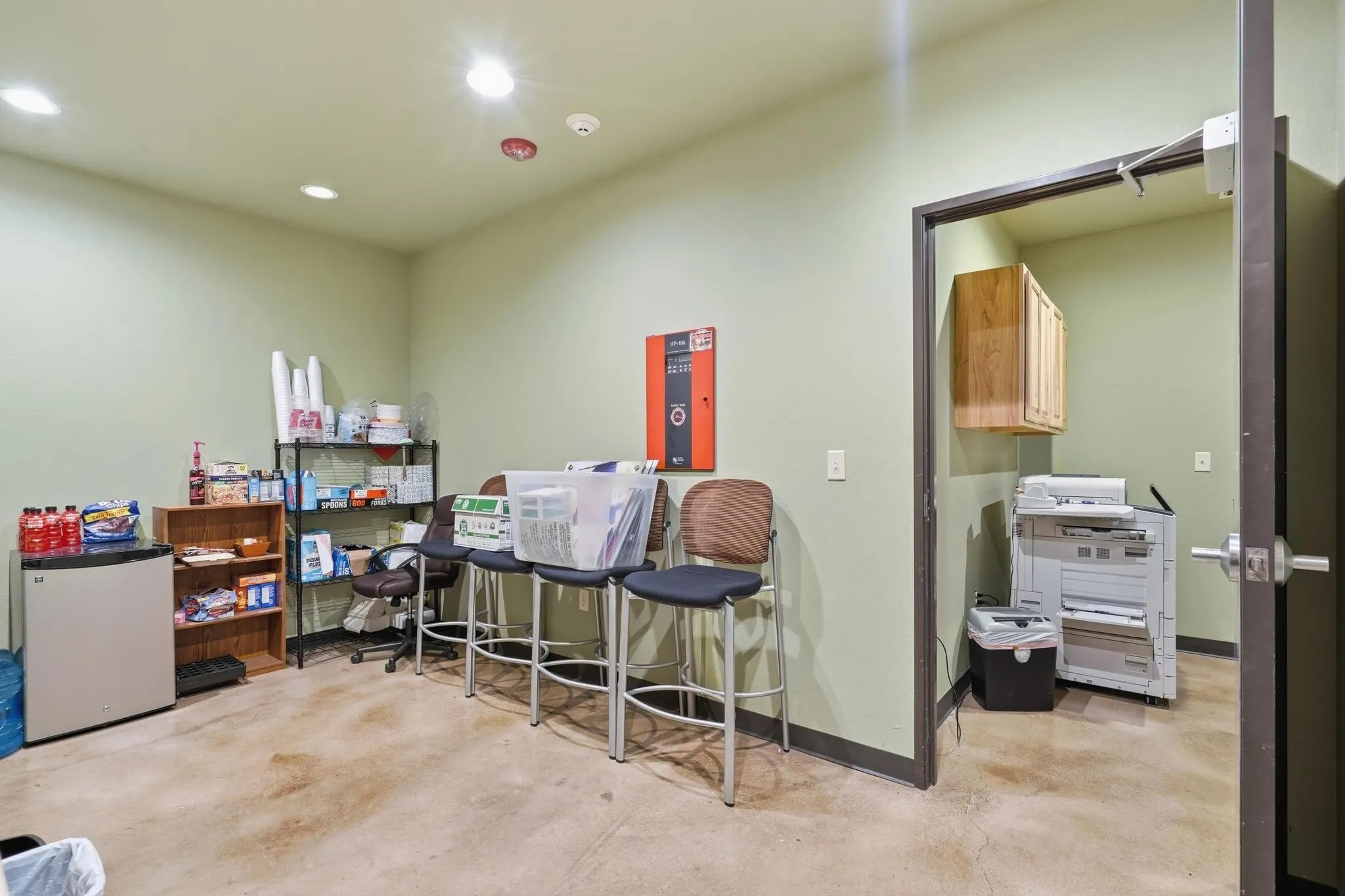 Office For Rent in Taylor County , 2769 S Treadaway Boulevard, Abilene, Texas 79602, 0, 0, Garage spaces, 0 Sqft, built in 2017, mls#21392971, Real Estate Agent in Abilene, Homes For Rent in Taylor county, Homes For Rent in Abilene, Realtor in Abilene Texas, Real Estate Brokerage Independent Realty Texas, Luminita Cordes Realtor