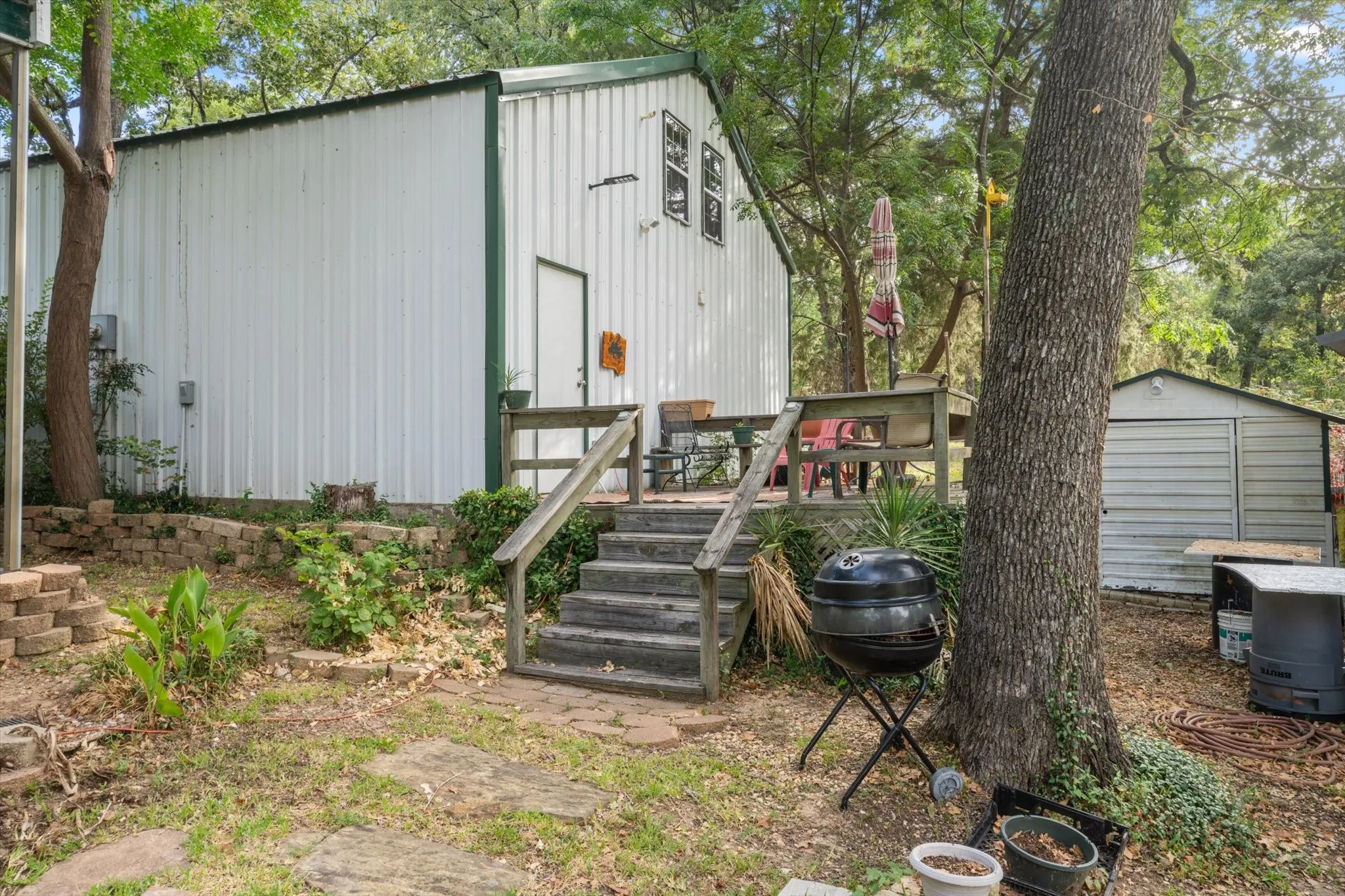 Apartment For Rent in Henderson County , 182 Bay Drive, Mabank, Texas 75156, 1 Bedroom, 1 Bathroom, Garage spaces, 1,200 Sqft, built in 2005, mls#21387476, Real Estate Agent in Mabank, Homes For Rent in Henderson county, Homes For Rent in Mabank, Realtor in Mabank Texas, Real Estate Brokerage Independent Realty Texas, Luminita Cordes Realtor