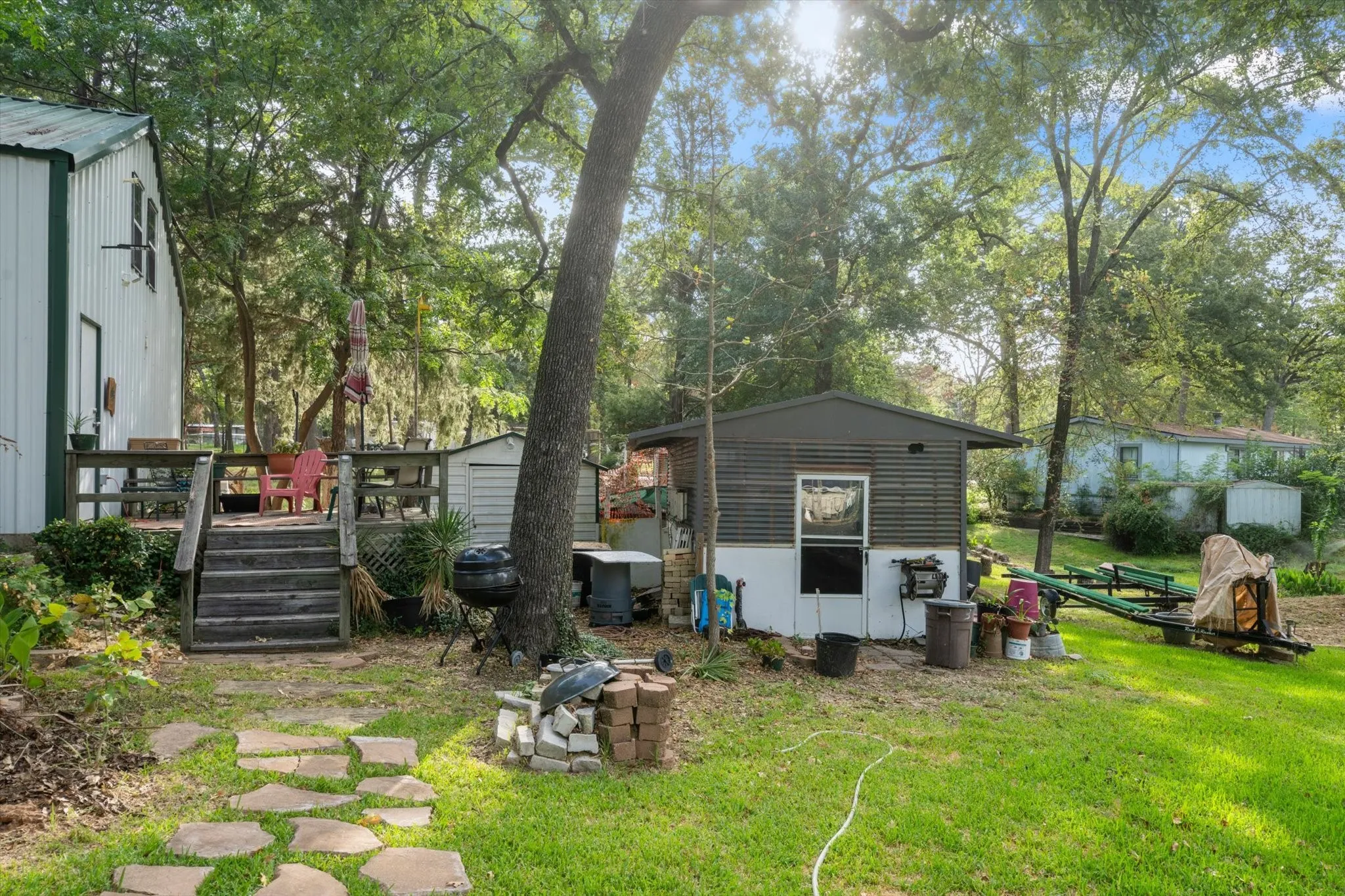 Apartment For Rent in Henderson County , 182 Bay Drive, Mabank, Texas 75156, 1 Bedroom, 1 Bathroom, Garage spaces, 1,200 Sqft, built in 2005, mls#21387476, Real Estate Agent in Mabank, Homes For Rent in Henderson county, Homes For Rent in Mabank, Realtor in Mabank Texas, Real Estate Brokerage Independent Realty Texas, Luminita Cordes Realtor
