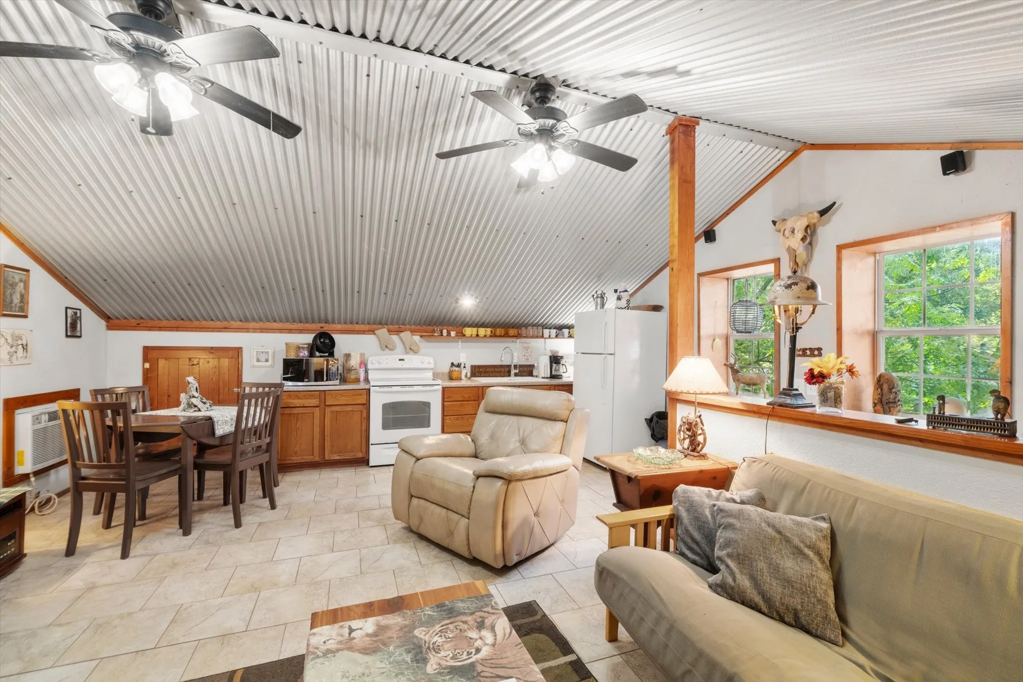 Apartment For Rent in Henderson County , 182 Bay Drive, Mabank, Texas 75156, 1 Bedroom, 1 Bathroom, Garage spaces, 1,200 Sqft, built in 2005, mls#21387476, Real Estate Agent in Mabank, Homes For Rent in Henderson county, Homes For Rent in Mabank, Realtor in Mabank Texas, Real Estate Brokerage Independent Realty Texas, Luminita Cordes Realtor