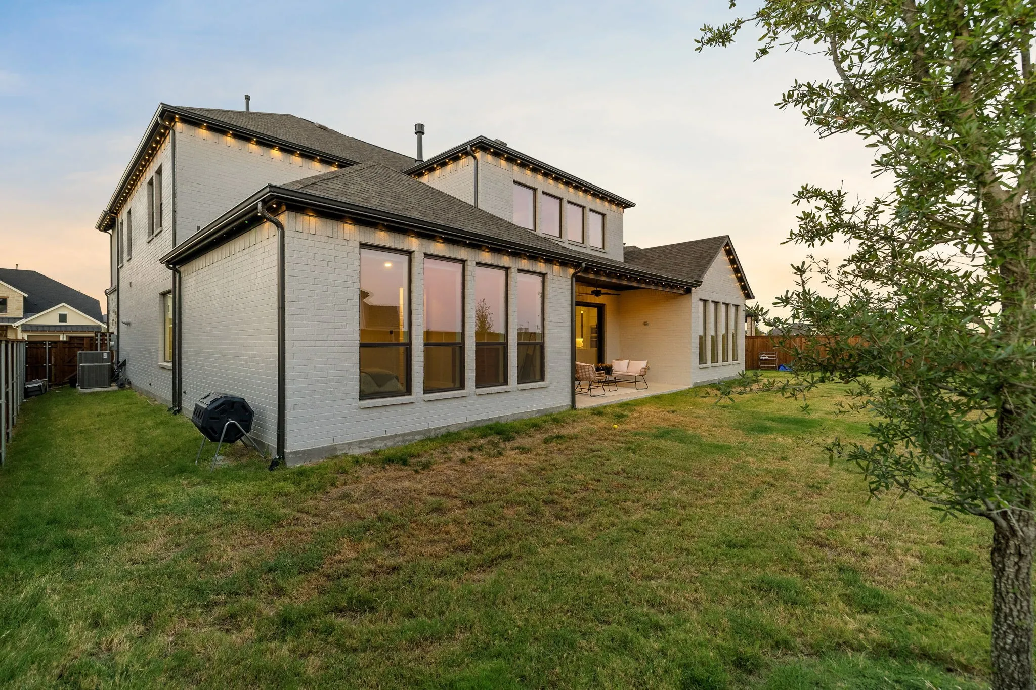 Single Family Residence For Sale in Denton County , 2421 Heathrow Lane, Prosper, Texas 75078, 5 Bedroom, 6 Bathroom, 3 Garage spaces, 4,624 Sqft, built in 2024, mls#21392822, Real Estate Agent in Prosper, Homes For Sale in Denton county, Homes For Sale in Prosper, Realtor in Prosper Texas, Real Estate Brokerage Independent Realty Texas, Luminita Cordes Realtor