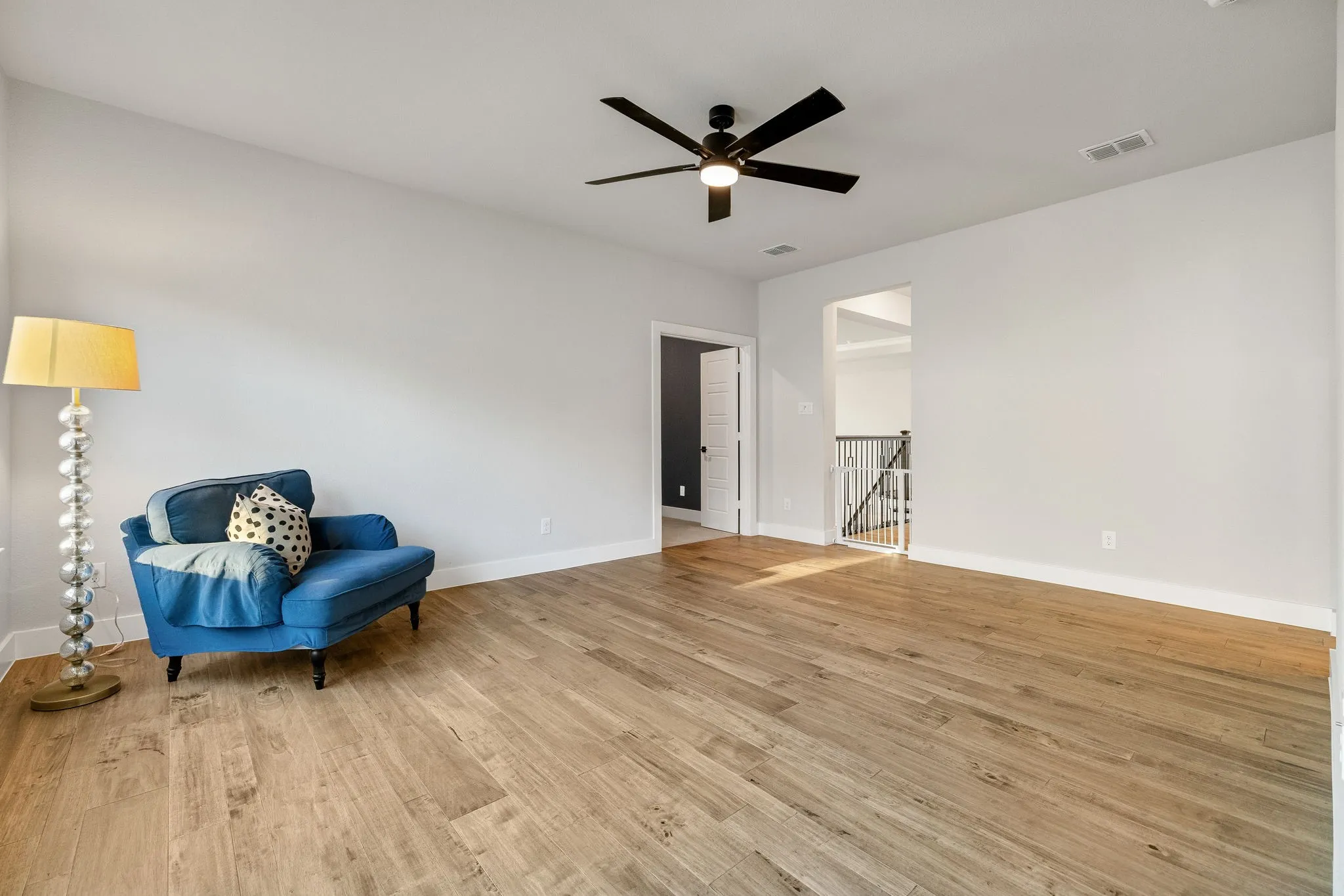 Single Family Residence For Sale in Denton County , 2421 Heathrow Lane, Prosper, Texas 75078, 5 Bedroom, 6 Bathroom, 3 Garage spaces, 4,624 Sqft, built in 2024, mls#21392822, Real Estate Agent in Prosper, Homes For Sale in Denton county, Homes For Sale in Prosper, Realtor in Prosper Texas, Real Estate Brokerage Independent Realty Texas, Luminita Cordes Realtor