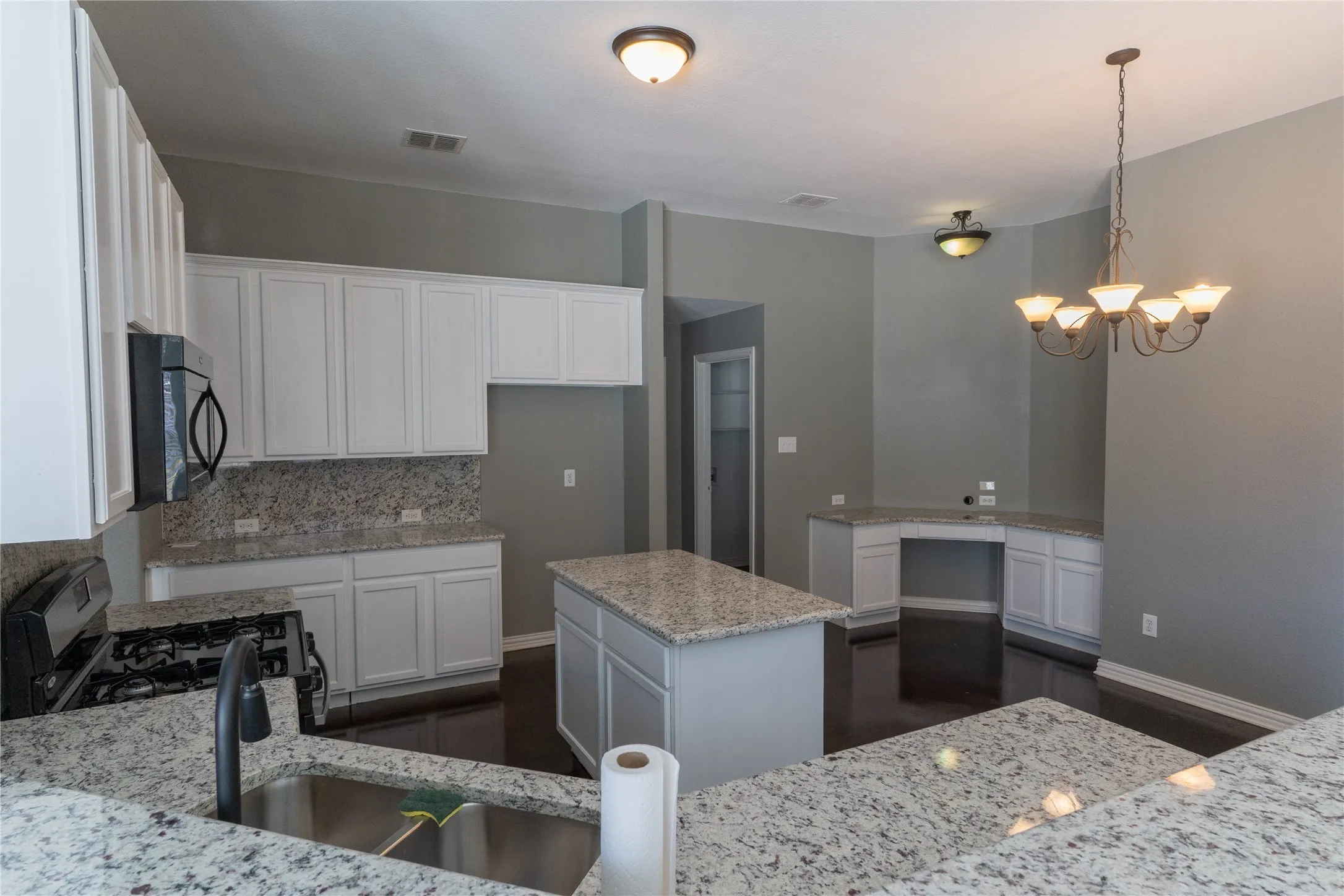 Single Family Residence For Rent in Collin County , 830 Brittany Way, Prosper, Texas 75078, 4 Bedroom, 2 Bathroom, 2 Garage spaces, 2,356 Sqft, built in 2003, mls#21392986, Real Estate Agent in Prosper, Homes For Rent in Collin county, Homes For Rent in Prosper, Realtor in Prosper Texas, Real Estate Brokerage Independent Realty Texas, Luminita Cordes Realtor