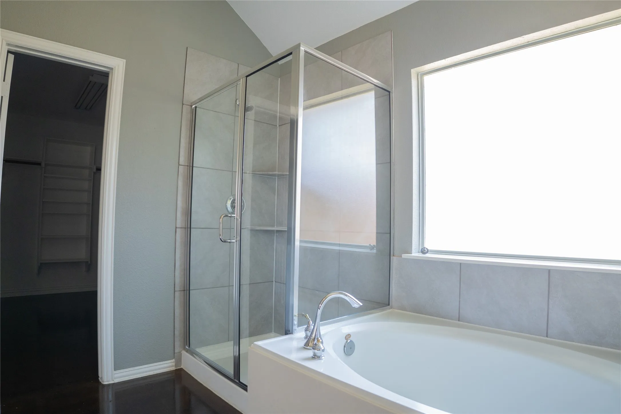Single Family Residence For Rent in Collin County , 830 Brittany Way, Prosper, Texas 75078, 4 Bedroom, 2 Bathroom, 2 Garage spaces, 2,356 Sqft, built in 2003, mls#21392986, Real Estate Agent in Prosper, Homes For Rent in Collin county, Homes For Rent in Prosper, Realtor in Prosper Texas, Real Estate Brokerage Independent Realty Texas, Luminita Cordes Realtor