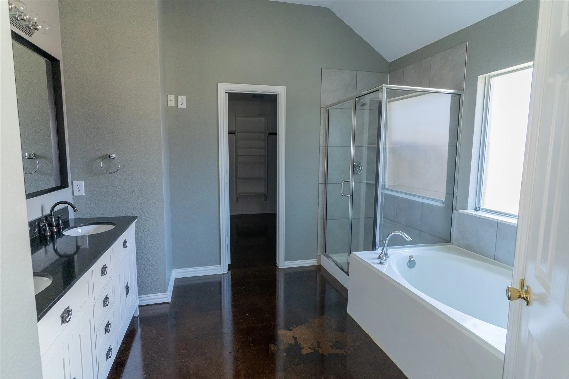Single Family Residence For Rent in Collin County , 830 Brittany Way, Prosper, Texas 75078, 4 Bedroom, 2 Bathroom, 2 Garage spaces, 2,356 Sqft, built in 2003, mls#21392986, Real Estate Agent in Prosper, Homes For Rent in Collin county, Homes For Rent in Prosper, Realtor in Prosper Texas, Real Estate Brokerage Independent Realty Texas, Luminita Cordes Realtor