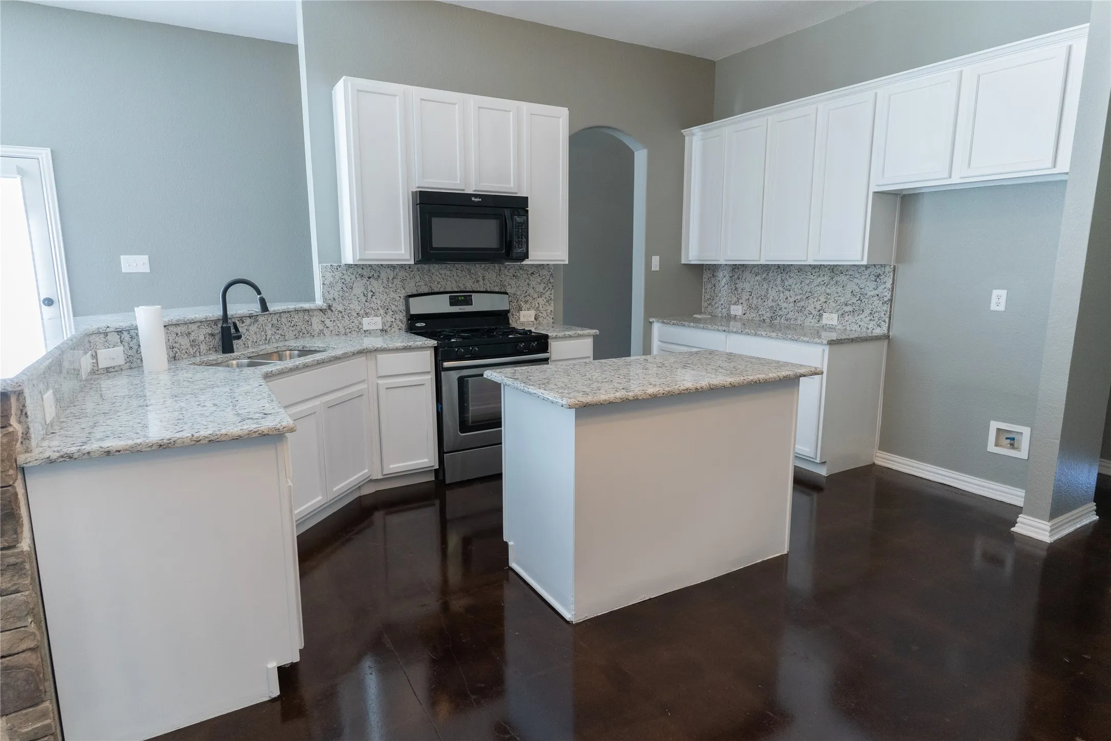 Single Family Residence For Rent in Collin County , 830 Brittany Way, Prosper, Texas 75078, 4 Bedroom, 2 Bathroom, 2 Garage spaces, 2,356 Sqft, built in 2003, mls#21392986, Real Estate Agent in Prosper, Homes For Rent in Collin county, Homes For Rent in Prosper, Realtor in Prosper Texas, Real Estate Brokerage Independent Realty Texas, Luminita Cordes Realtor