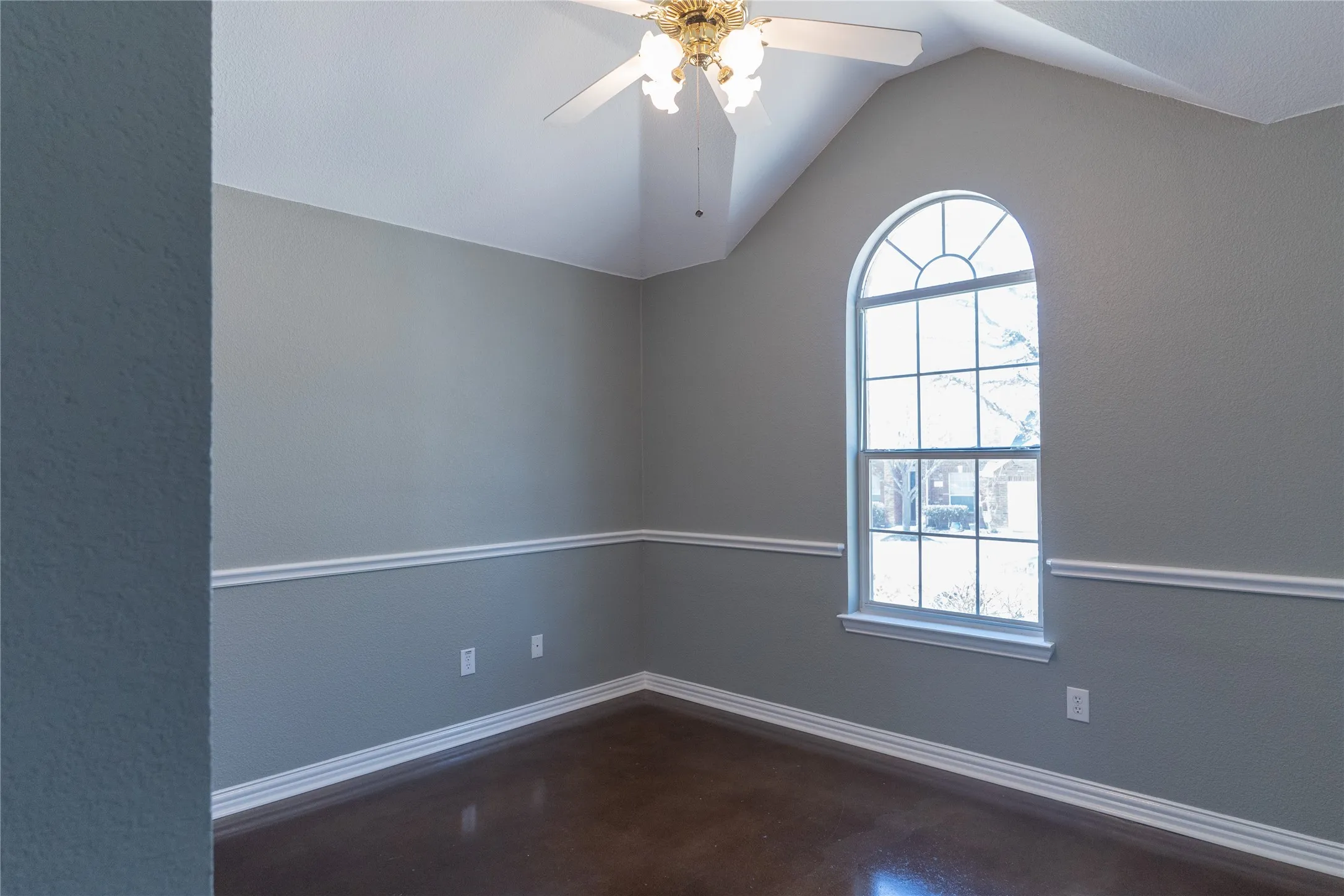 Single Family Residence For Rent in Collin County , 830 Brittany Way, Prosper, Texas 75078, 4 Bedroom, 2 Bathroom, 2 Garage spaces, 2,356 Sqft, built in 2003, mls#21392986, Real Estate Agent in Prosper, Homes For Rent in Collin county, Homes For Rent in Prosper, Realtor in Prosper Texas, Real Estate Brokerage Independent Realty Texas, Luminita Cordes Realtor