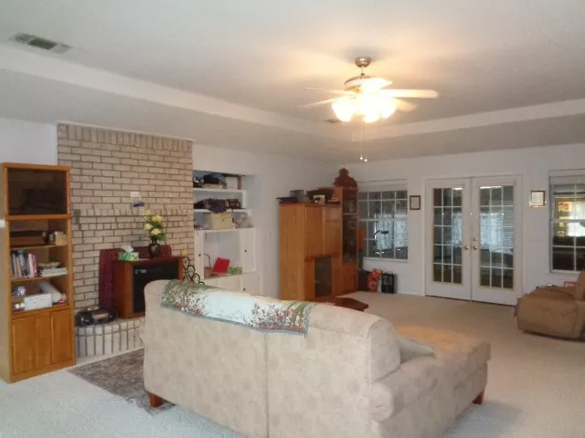 Single Family Residence For Sale in Wood County , 1064 W FM 515, Winnsboro, Texas 75494, 3 Bedroom, 2 Bathroom, 2 Garage spaces, 2,148 Sqft, built in 1995, mls#21392992, Real Estate Agent in Winnsboro, Homes For Sale in Wood county, Homes For Sale in Winnsboro, Realtor in Winnsboro Texas, Real Estate Brokerage Independent Realty Texas, Luminita Cordes Realtor