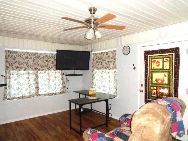 Single Family Residence For Sale in Wood County , 1064 W FM 515, Winnsboro, Texas 75494, 3 Bedroom, 2 Bathroom, 2 Garage spaces, 2,148 Sqft, built in 1995, mls#21392992, Real Estate Agent in Winnsboro, Homes For Sale in Wood county, Homes For Sale in Winnsboro, Realtor in Winnsboro Texas, Real Estate Brokerage Independent Realty Texas, Luminita Cordes Realtor