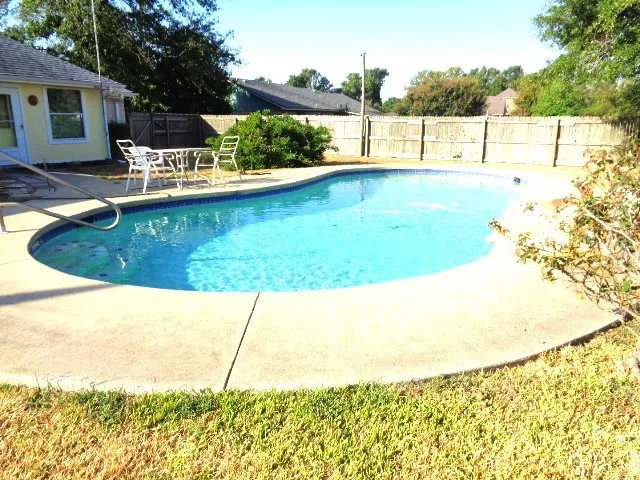 Single Family Residence For Sale in Wood County , 1064 W FM 515, Winnsboro, Texas 75494, 3 Bedroom, 2 Bathroom, 2 Garage spaces, 2,148 Sqft, built in 1995, mls#21392992, Real Estate Agent in Winnsboro, Homes For Sale in Wood county, Homes For Sale in Winnsboro, Realtor in Winnsboro Texas, Real Estate Brokerage Independent Realty Texas, Luminita Cordes Realtor