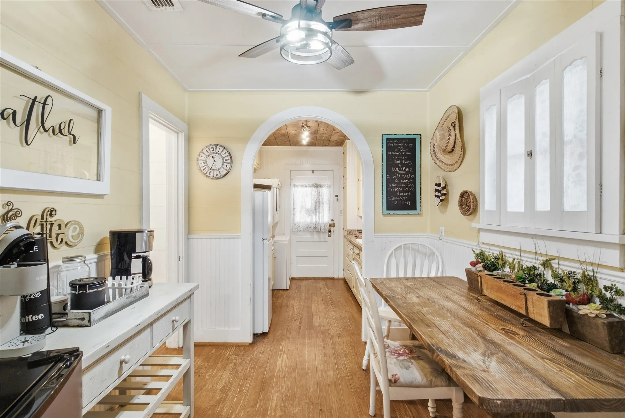 Single Family Residence For Sale in Young County , 1326 4th Street, Graham, Texas 76450, 2 Bedroom, 1 Bathroom, 1 Garage spaces, 753 Sqft, built in 1940, mls#21392850, Real Estate Agent in Graham, Homes For Sale in Young county, Homes For Sale in Graham, Realtor in Graham Texas, Real Estate Brokerage Independent Realty Texas, Luminita Cordes Realtor