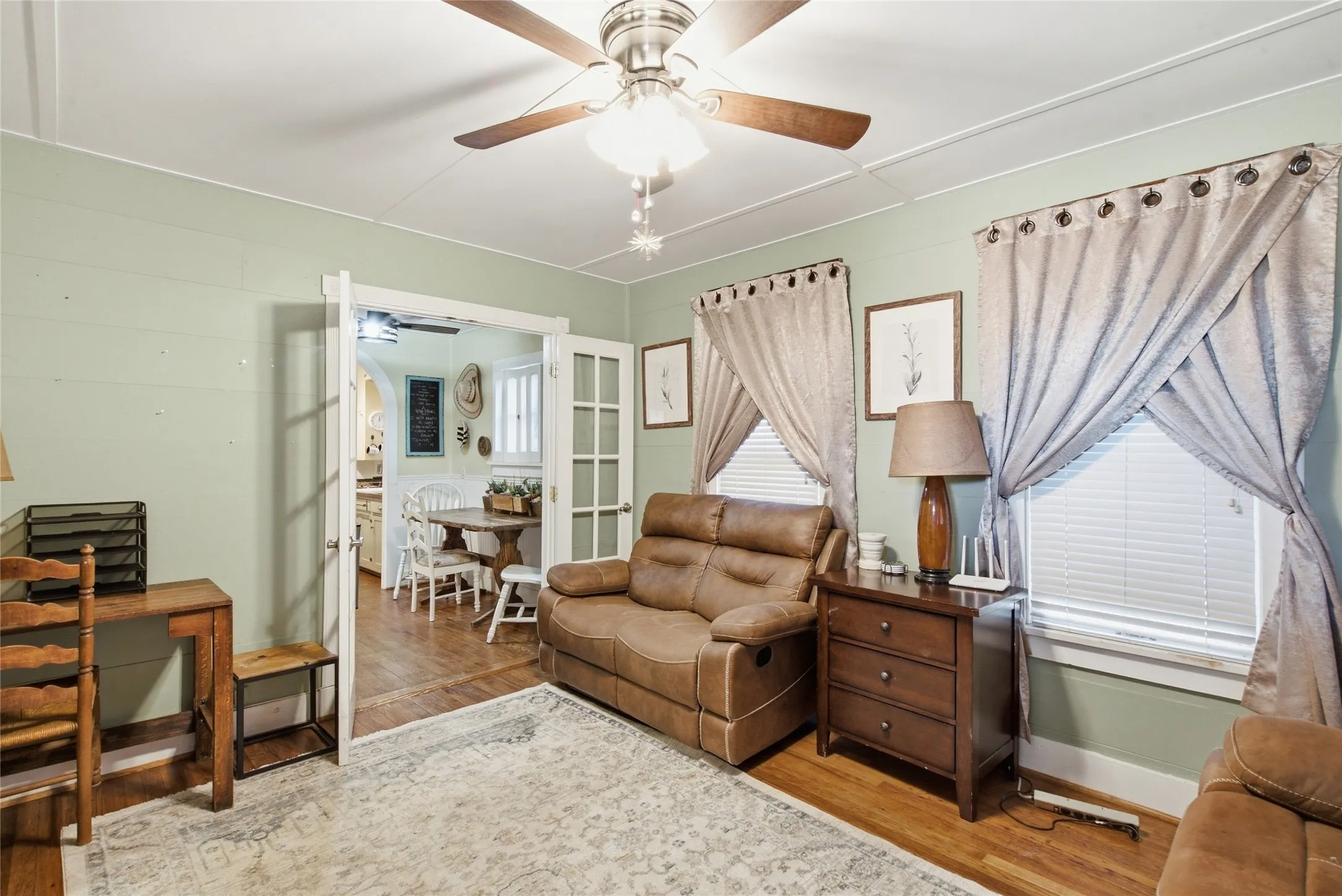 Single Family Residence For Sale in Young County , 1326 4th Street, Graham, Texas 76450, 2 Bedroom, 1 Bathroom, 1 Garage spaces, 753 Sqft, built in 1940, mls#21392850, Real Estate Agent in Graham, Homes For Sale in Young county, Homes For Sale in Graham, Realtor in Graham Texas, Real Estate Brokerage Independent Realty Texas, Luminita Cordes Realtor