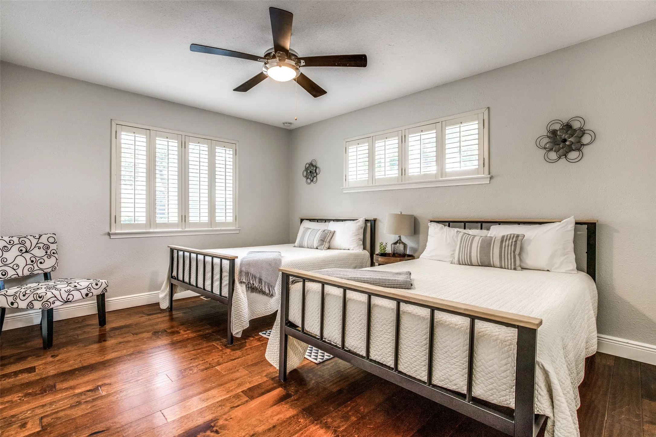 Apartment For Rent in Dallas County , 4403 Cole Avenue 4, Dallas, Texas 75205, 2 Bedroom, 1 Bathroom, Garage spaces, 1,015 Sqft, built in 1960, mls#21392791, Real Estate Agent in Dallas, Homes For Rent in Dallas county, Homes For Rent in Dallas, Realtor in Dallas Texas, Real Estate Brokerage Independent Realty Texas, Luminita Cordes Realtor