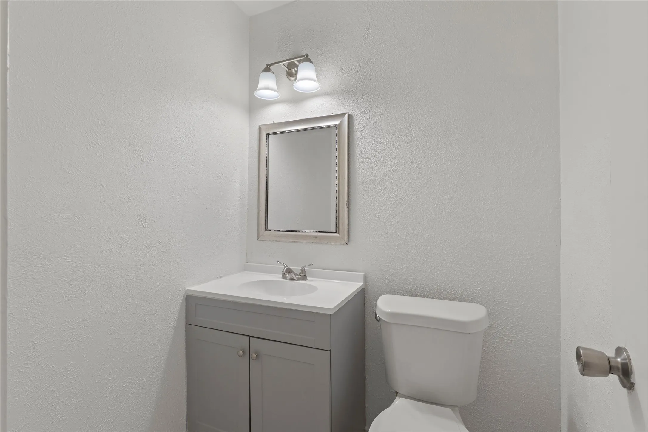 Single Family Residence For Sale in Dallas County , 607 Parkwood Circle, Duncanville, Texas 75116, 4 Bedroom, 3 Bathroom, 2 Garage spaces, 2,324 Sqft, built in 1971, mls#21393003, Real Estate Agent in Duncanville, Homes For Sale in Dallas county, Homes For Sale in Duncanville, Realtor in Duncanville Texas, Real Estate Brokerage Independent Realty Texas, Luminita Cordes Realtor