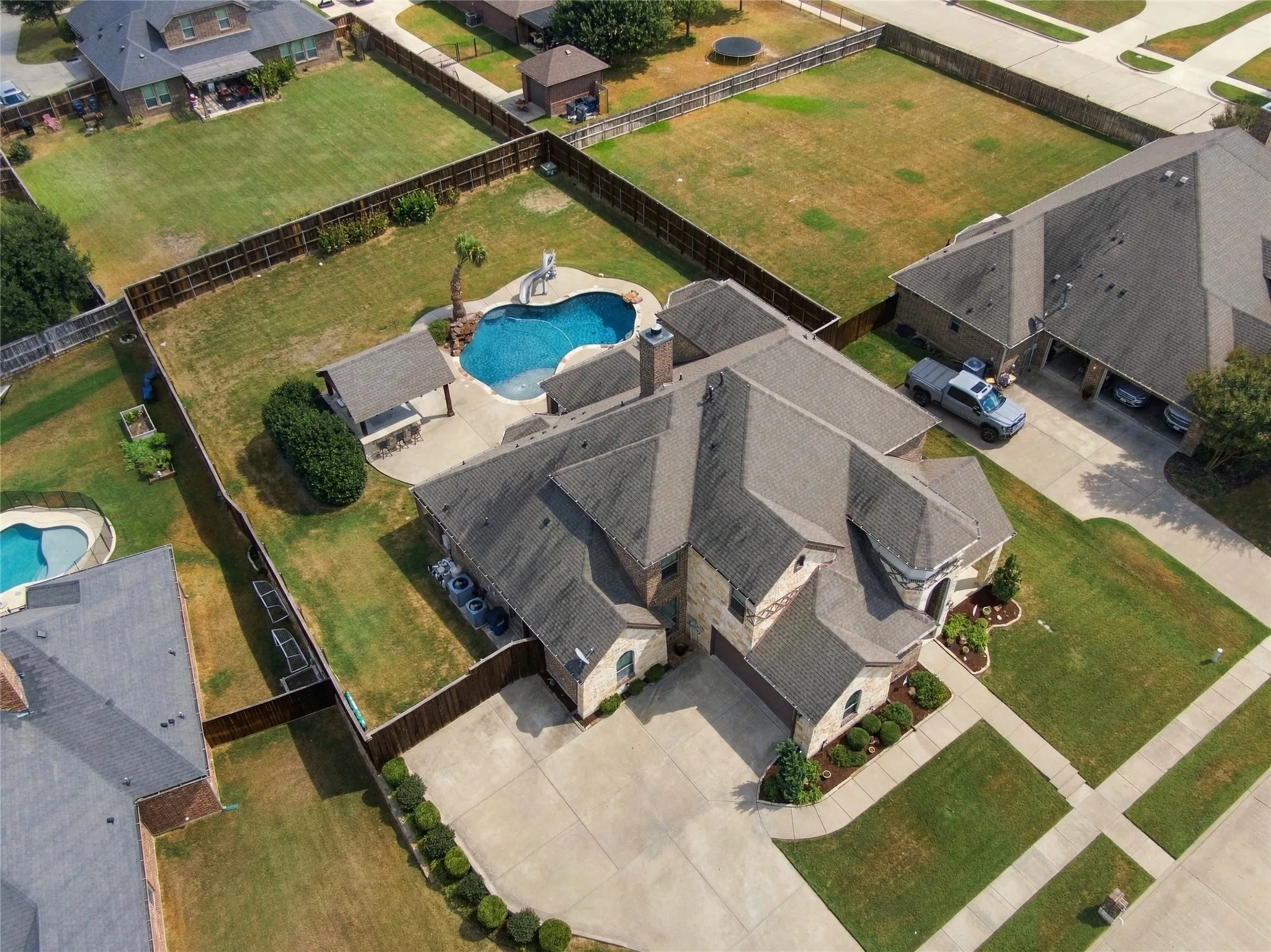 Single Family Residence For Sale in Ellis County , 113 Claremont Drive, Ovilla, Texas 75154, 4 Bedroom, 4 Bathroom, 2 Garage spaces, 3,893 Sqft, built in 2015, mls#21393005, Real Estate Agent in Ovilla, Homes For Sale in Ellis county, Homes For Sale in Ovilla, Realtor in Ovilla Texas, Real Estate Brokerage Independent Realty Texas, Luminita Cordes Realtor