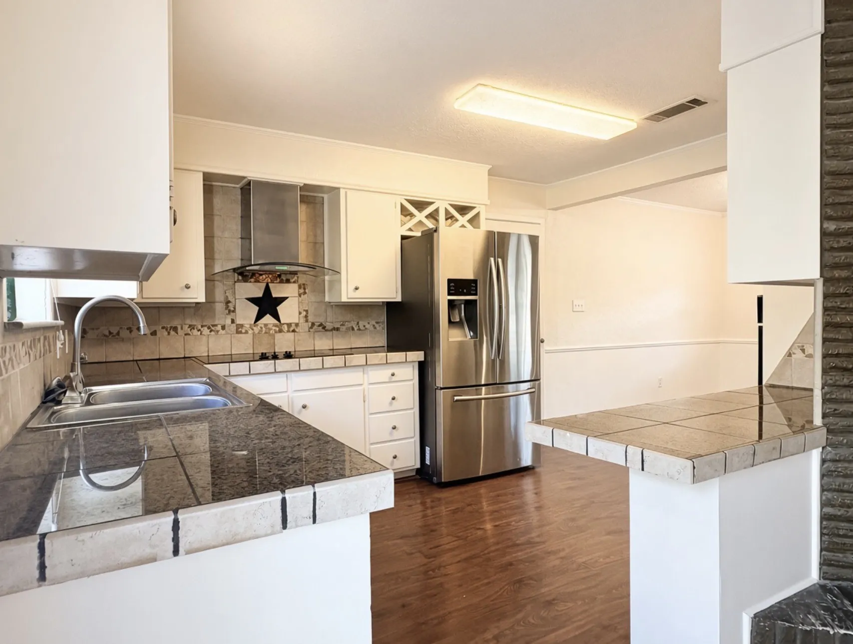 Single Family Residence For Sale in Mc Lennan County , 4500 Idylwood Lane, Waco, Texas 76705, 4 Bedroom, 3 Bathroom, Garage spaces, 2,375 Sqft, built in 1964, mls#21391380, Real Estate Agent in Waco, Homes For Sale in Mc Lennan county, Homes For Sale in Waco, Realtor in Waco Texas, Real Estate Brokerage Independent Realty Texas, Luminita Cordes Realtor