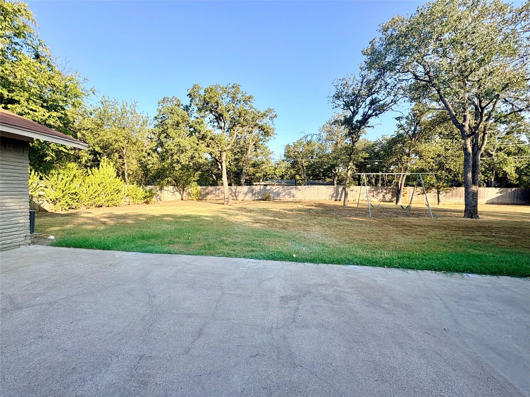 Single Family Residence For Sale in Mc Lennan County , 4500 Idylwood Lane, Waco, Texas 76705, 4 Bedroom, 3 Bathroom, Garage spaces, 2,375 Sqft, built in 1964, mls#21391380, Real Estate Agent in Waco, Homes For Sale in Mc Lennan county, Homes For Sale in Waco, Realtor in Waco Texas, Real Estate Brokerage Independent Realty Texas, Luminita Cordes Realtor