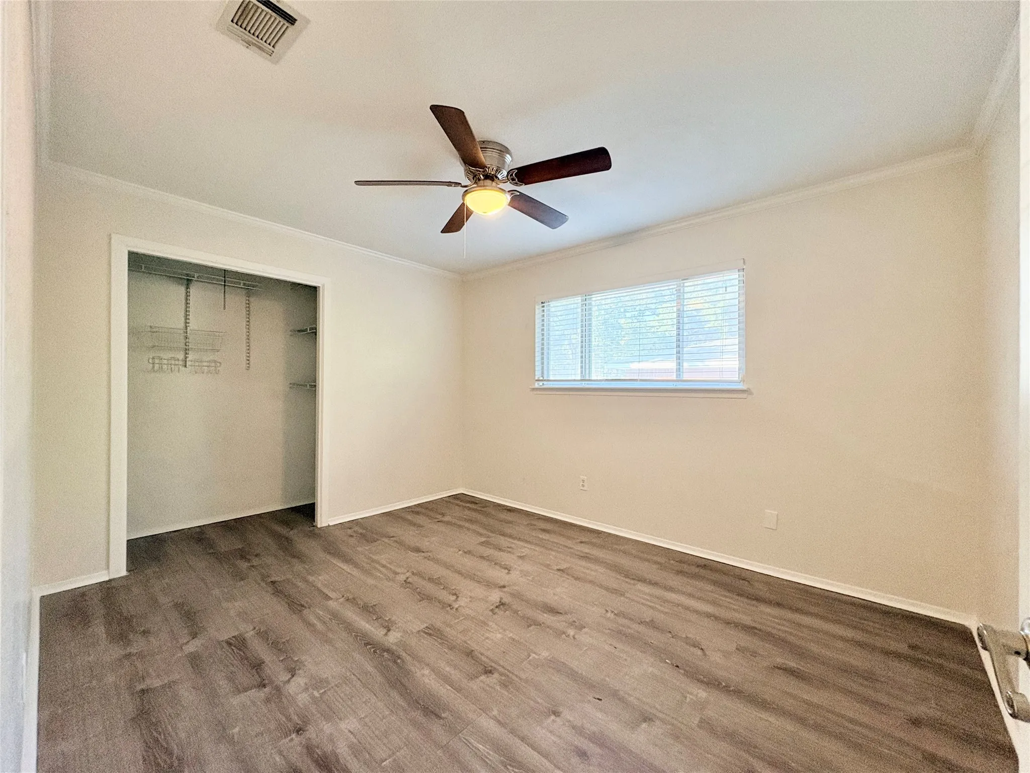Single Family Residence For Sale in Mc Lennan County , 4500 Idylwood Lane, Waco, Texas 76705, 4 Bedroom, 3 Bathroom, Garage spaces, 2,375 Sqft, built in 1964, mls#21391380, Real Estate Agent in Waco, Homes For Sale in Mc Lennan county, Homes For Sale in Waco, Realtor in Waco Texas, Real Estate Brokerage Independent Realty Texas, Luminita Cordes Realtor