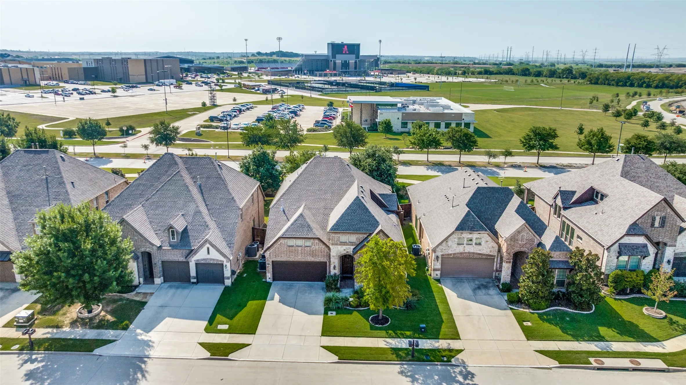 Single Family Residence For Sale in Denton County , 6213 Cedar Sage Trail, Flower Mound, Texas 76226, 3 Bedroom, 3 Bathroom, 2 Garage spaces, 2,948 Sqft, built in 2015, mls#21393008, Real Estate Agent in Flower Mound, Homes For Sale in Denton county, Homes For Sale in Flower Mound, Realtor in Flower Mound Texas, Real Estate Brokerage Independent Realty Texas, Luminita Cordes Realtor