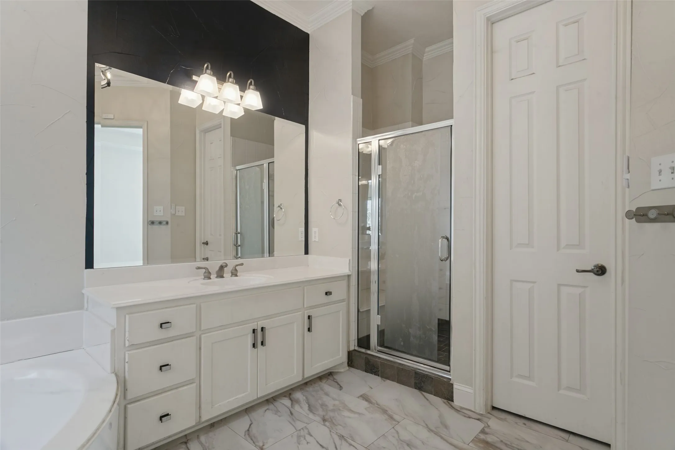 Single Family Residence For Rent in Dallas County , 9028 Bottlebrush Lane, Irving, Texas 75063, 4 Bedroom, 3 Bathroom, 2 Garage spaces, 2,982 Sqft, built in 2001, mls#21391632, Real Estate Agent in Irving, Homes For Rent in Dallas county, Homes For Rent in Irving, Realtor in Irving Texas, Real Estate Brokerage Independent Realty Texas, Luminita Cordes Realtor