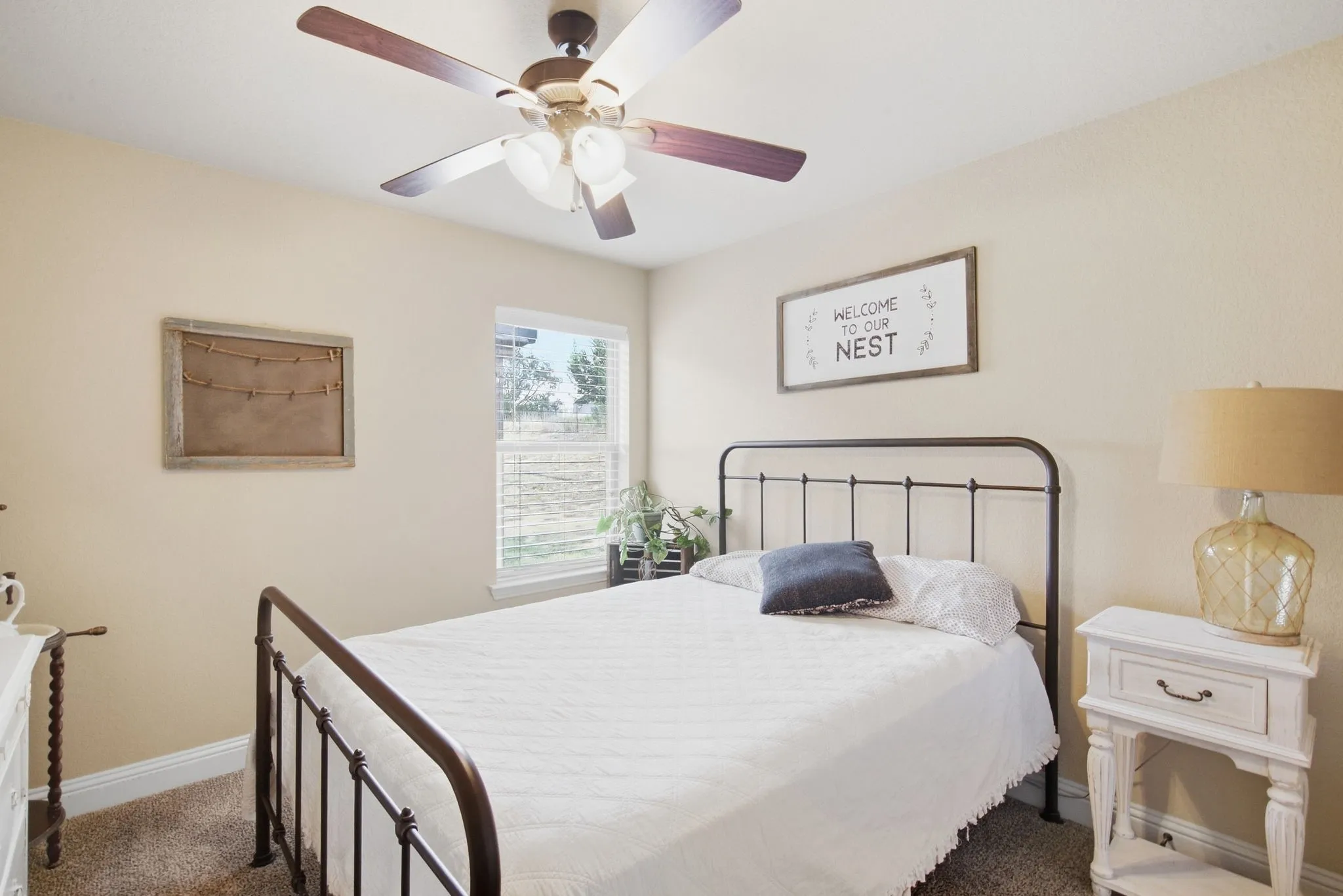 Single Family Residence For Sale in Parker County , 210 Timber Valley Court, Weatherford, Texas 76085, 3 Bedroom, 2 Bathroom, 2 Garage spaces, 1,600 Sqft, built in 2018, mls#21391157, Real Estate Agent in Weatherford, Homes For Sale in Parker county, Homes For Sale in Weatherford, Realtor in Weatherford Texas, Real Estate Brokerage Independent Realty Texas, Luminita Cordes Realtor