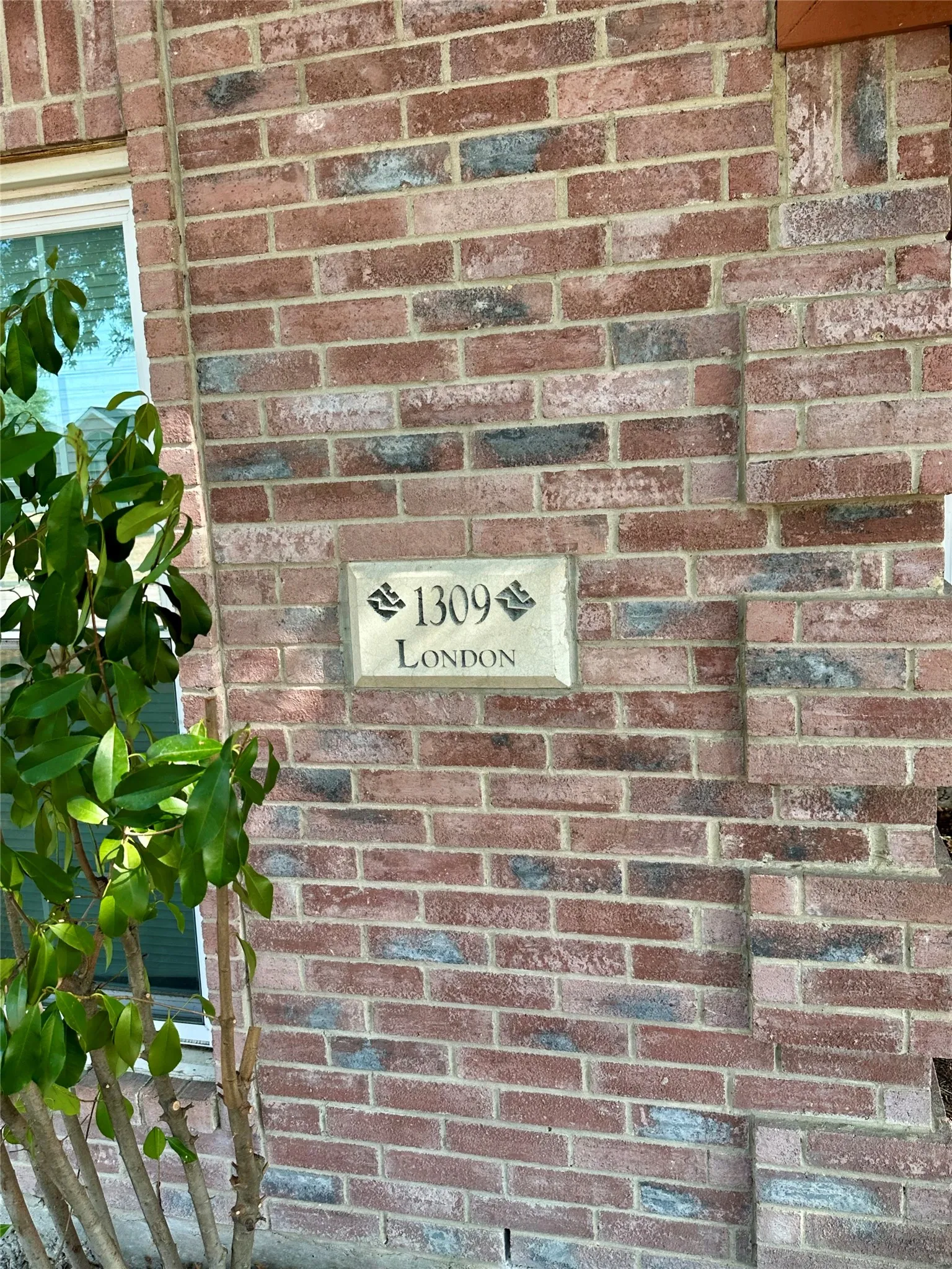 Single Family Residence For Sale in Collin County , 1309 London Drive, Wylie, Texas 75098, 3 Bedroom, 2 Bathroom, 2 Garage spaces, 1,331 Sqft, built in 1994, mls#21392546, Real Estate Agent in Wylie, Homes For Sale in Collin county, Homes For Sale in Wylie, Realtor in Wylie Texas, Real Estate Brokerage Independent Realty Texas, Luminita Cordes Realtor