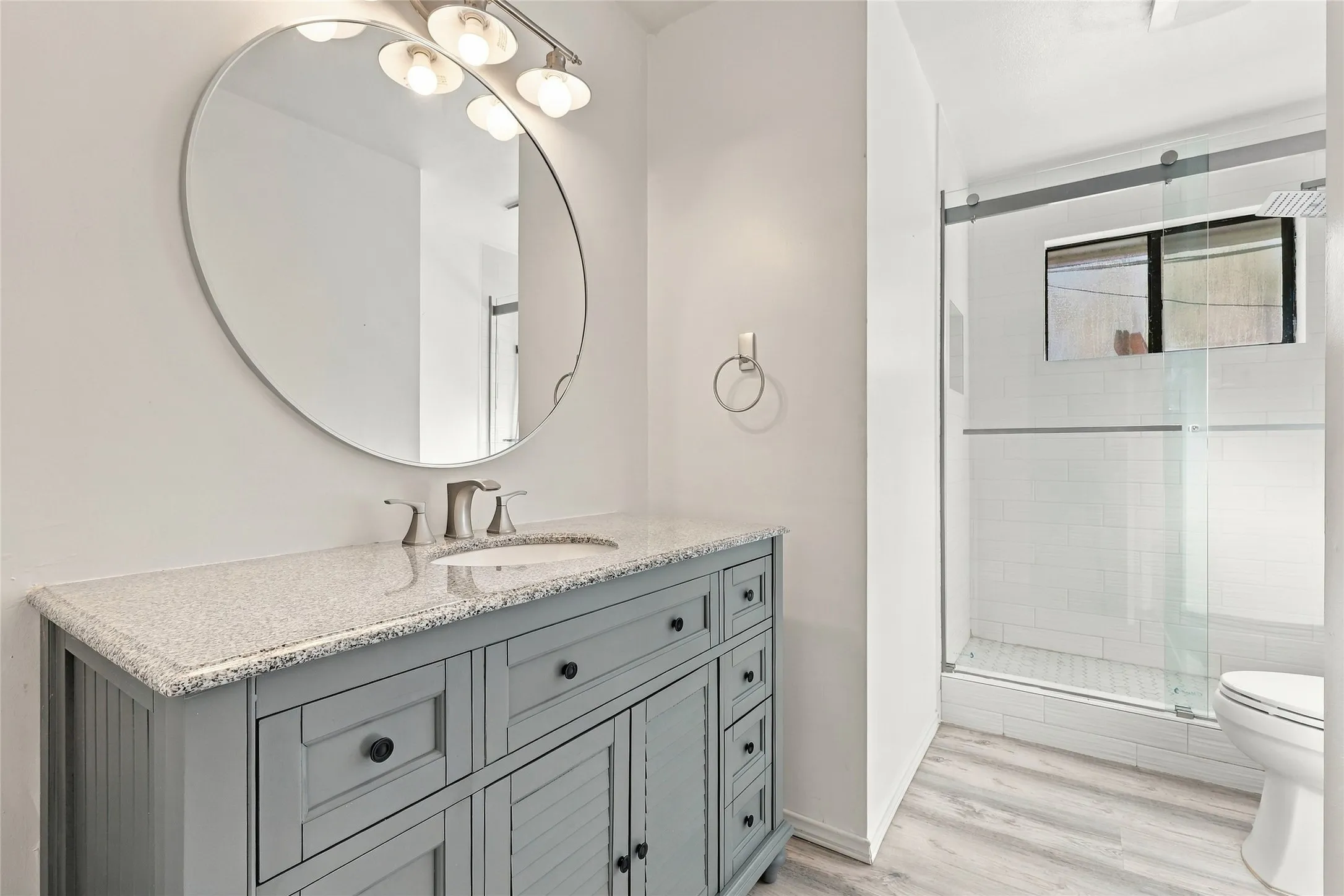 Single Family Residence For Sale in Dallas County , 8405 Liberty Lane, Rowlett, Texas 75089, 3 Bedroom, 2 Bathroom, 1 Garage spaces, 1,942 Sqft, built in 1986, mls#21393013, Real Estate Agent in Rowlett, Homes For Sale in Dallas county, Homes For Sale in Rowlett, Realtor in Rowlett Texas, Real Estate Brokerage Independent Realty Texas, Luminita Cordes Realtor