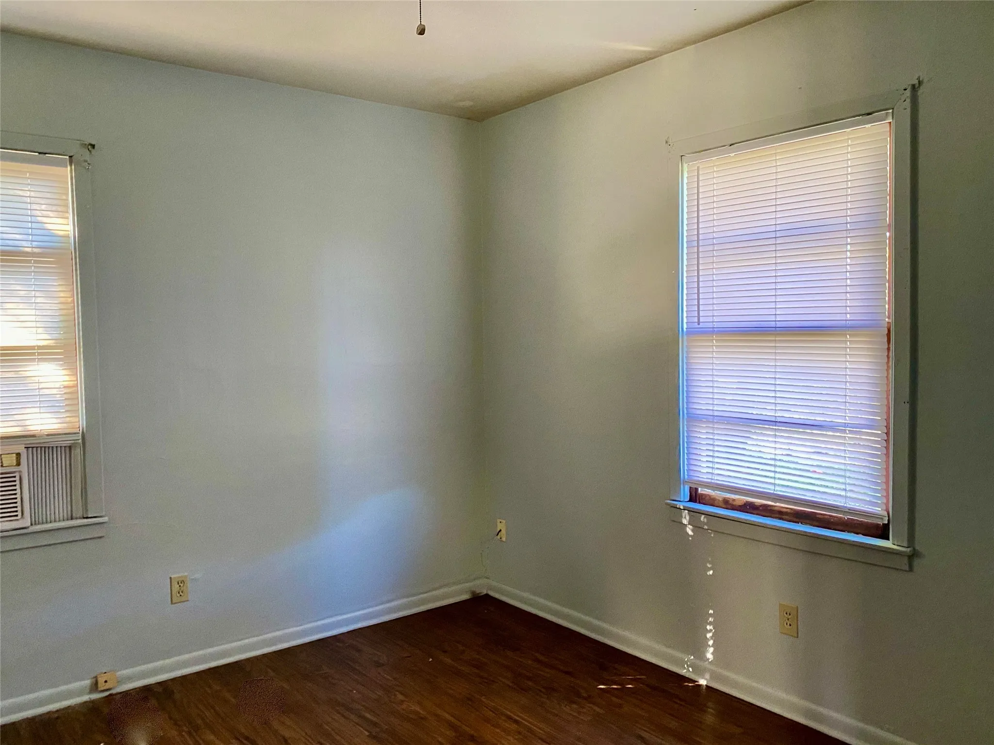 Single Family Residence For Rent in Taylor County , 2726 Beech Street, Abilene, Texas 79601, 2 Bedroom, 1 Bathroom, Garage spaces, 782 Sqft, built in 1957, mls#21392964, Real Estate Agent in Abilene, Homes For Rent in Taylor county, Homes For Rent in Abilene, Realtor in Abilene Texas, Real Estate Brokerage Independent Realty Texas, Luminita Cordes Realtor